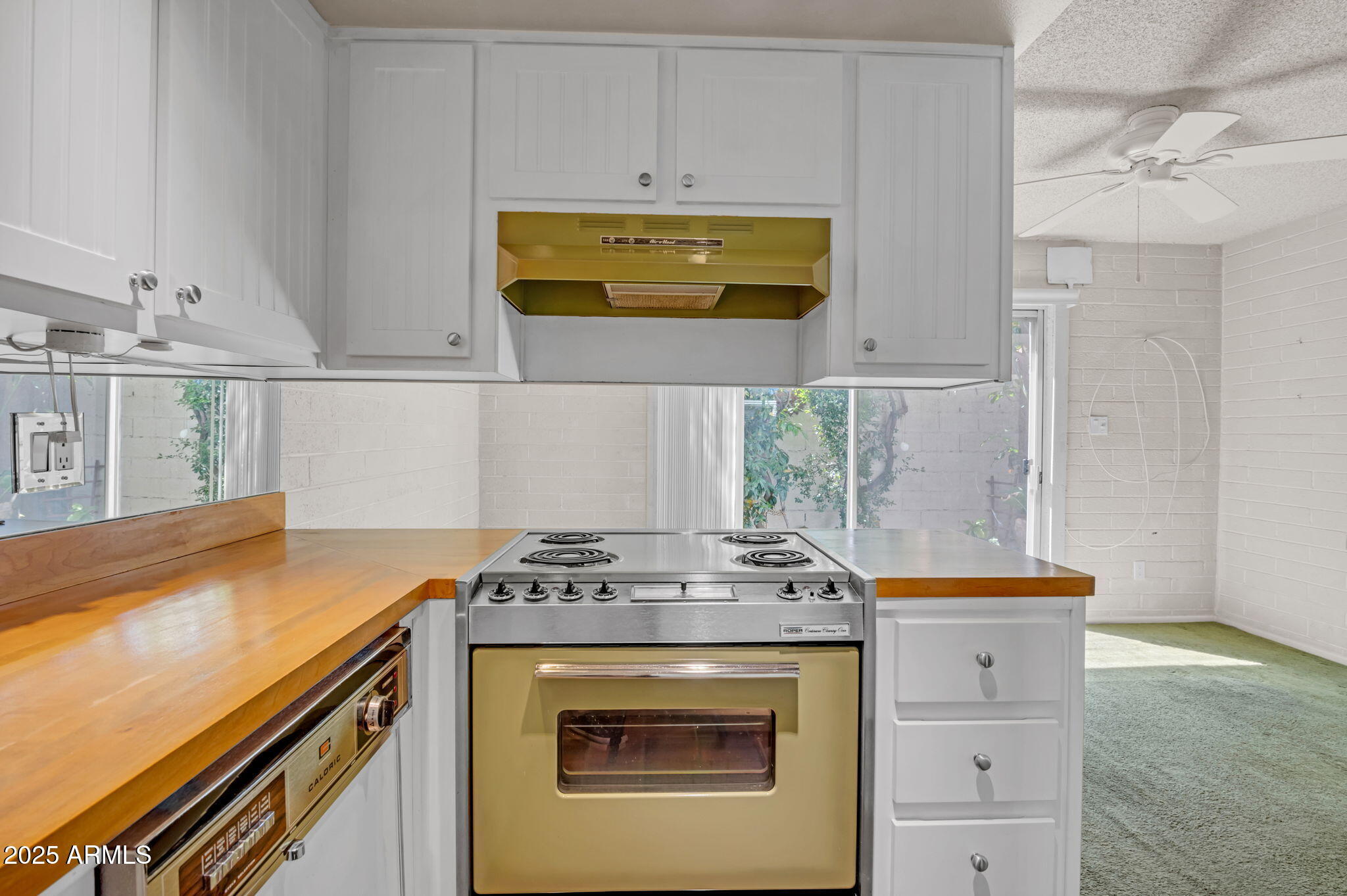 3637 E MONTEROSA Street 3