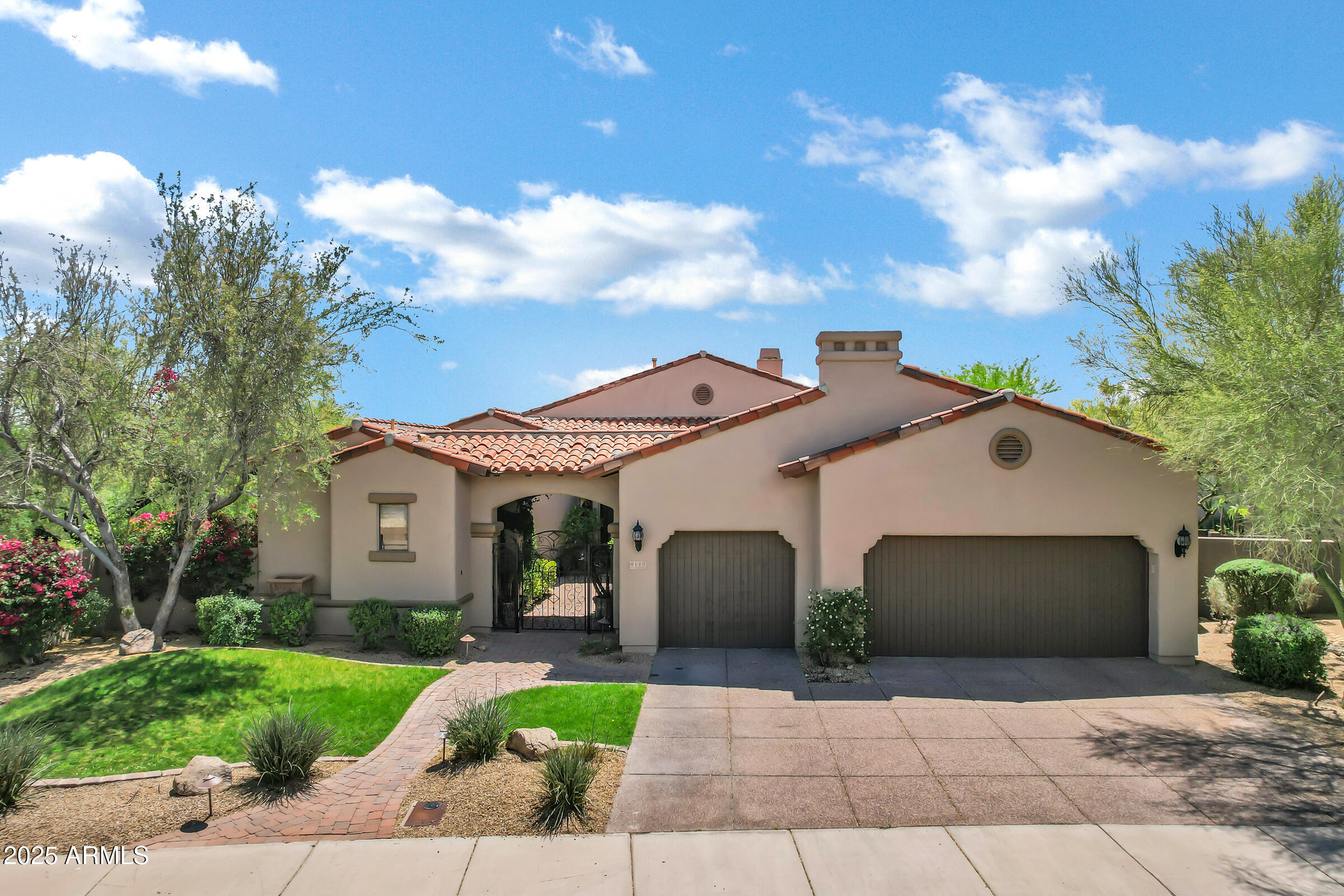 8117 E WINGSPAN Way