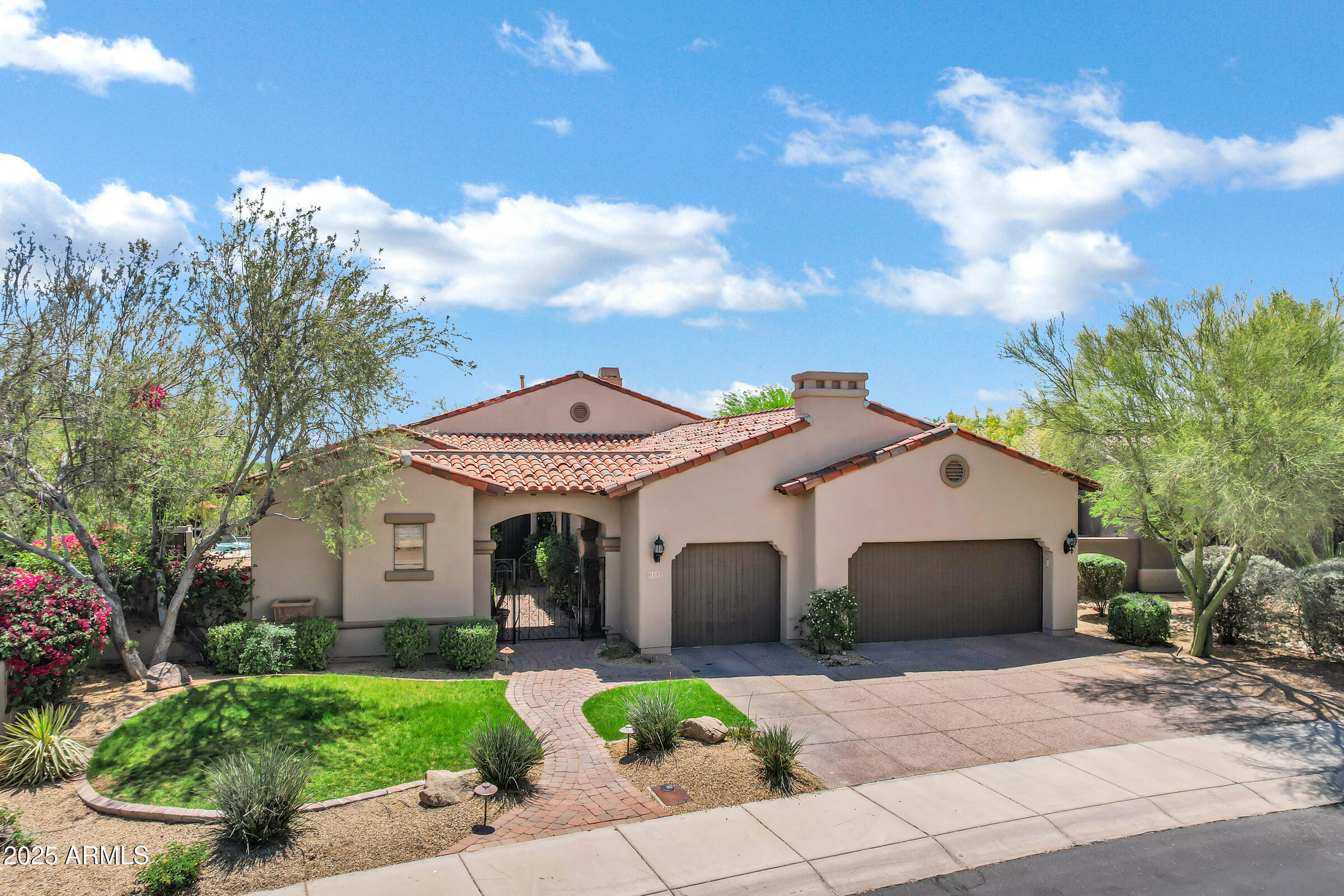 8117 E WINGSPAN Way