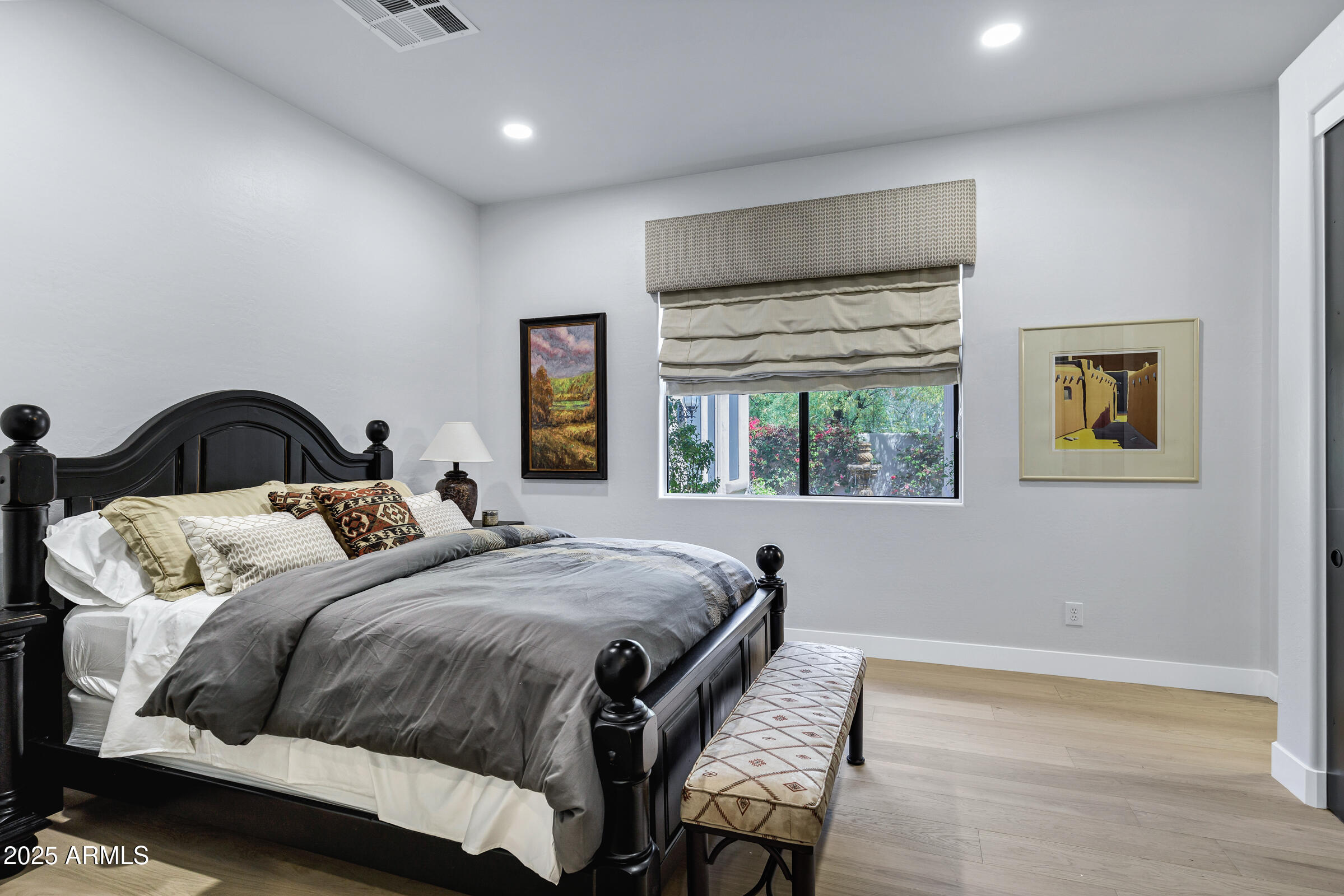 8117 E WINGSPAN Way