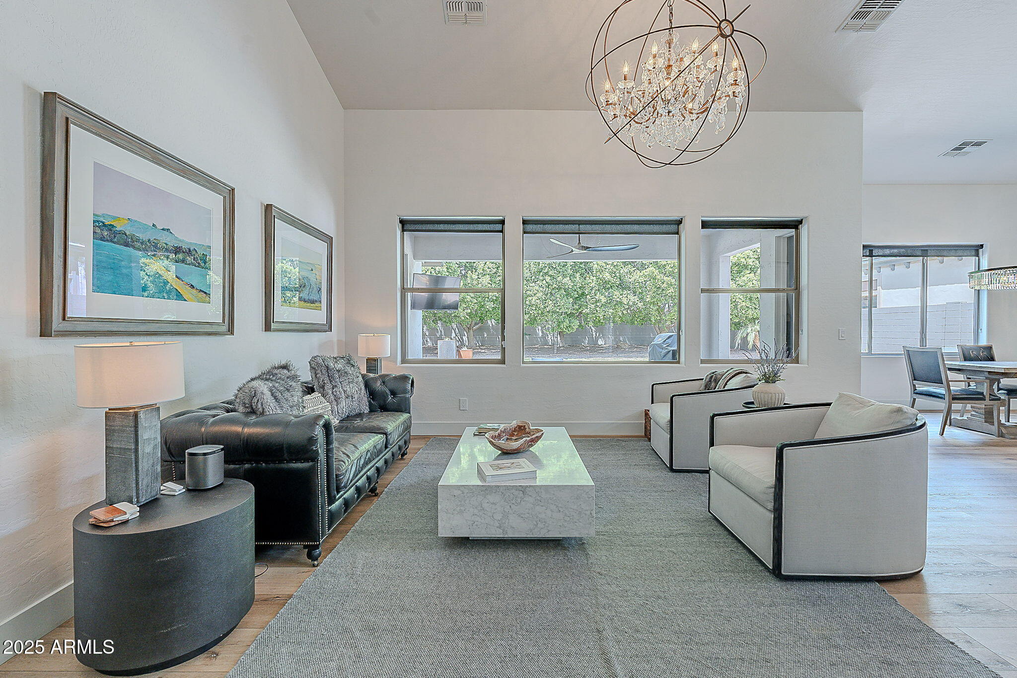 194 W SUNBURST Lane