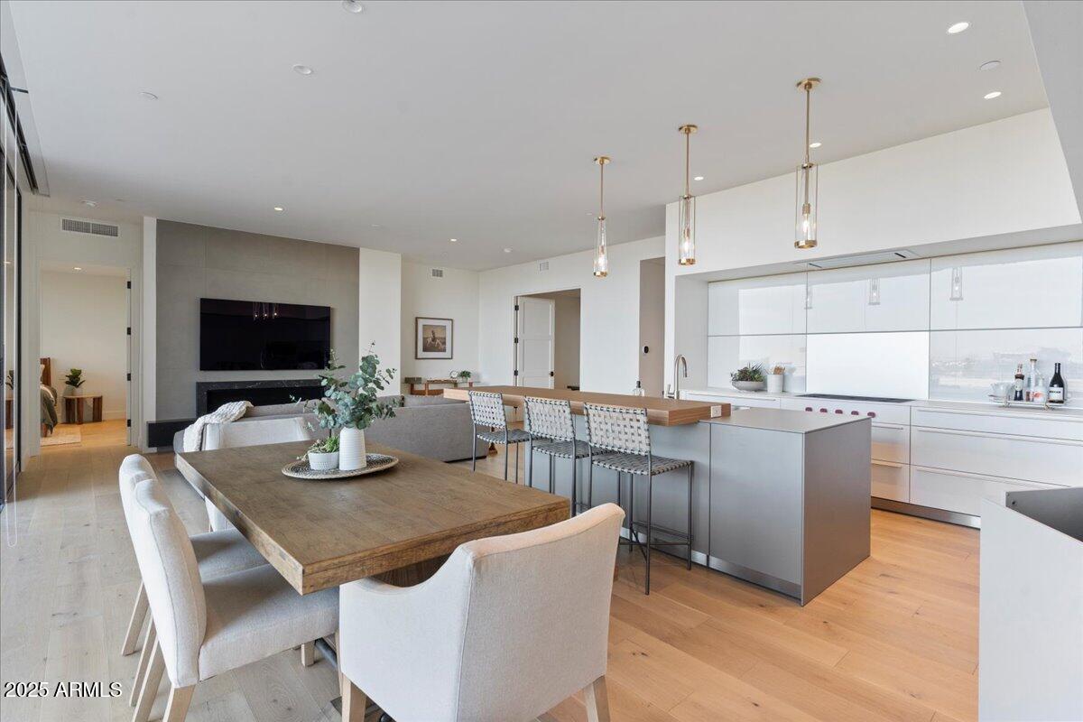 5000 N Camelback Ridge Drive Unit 206