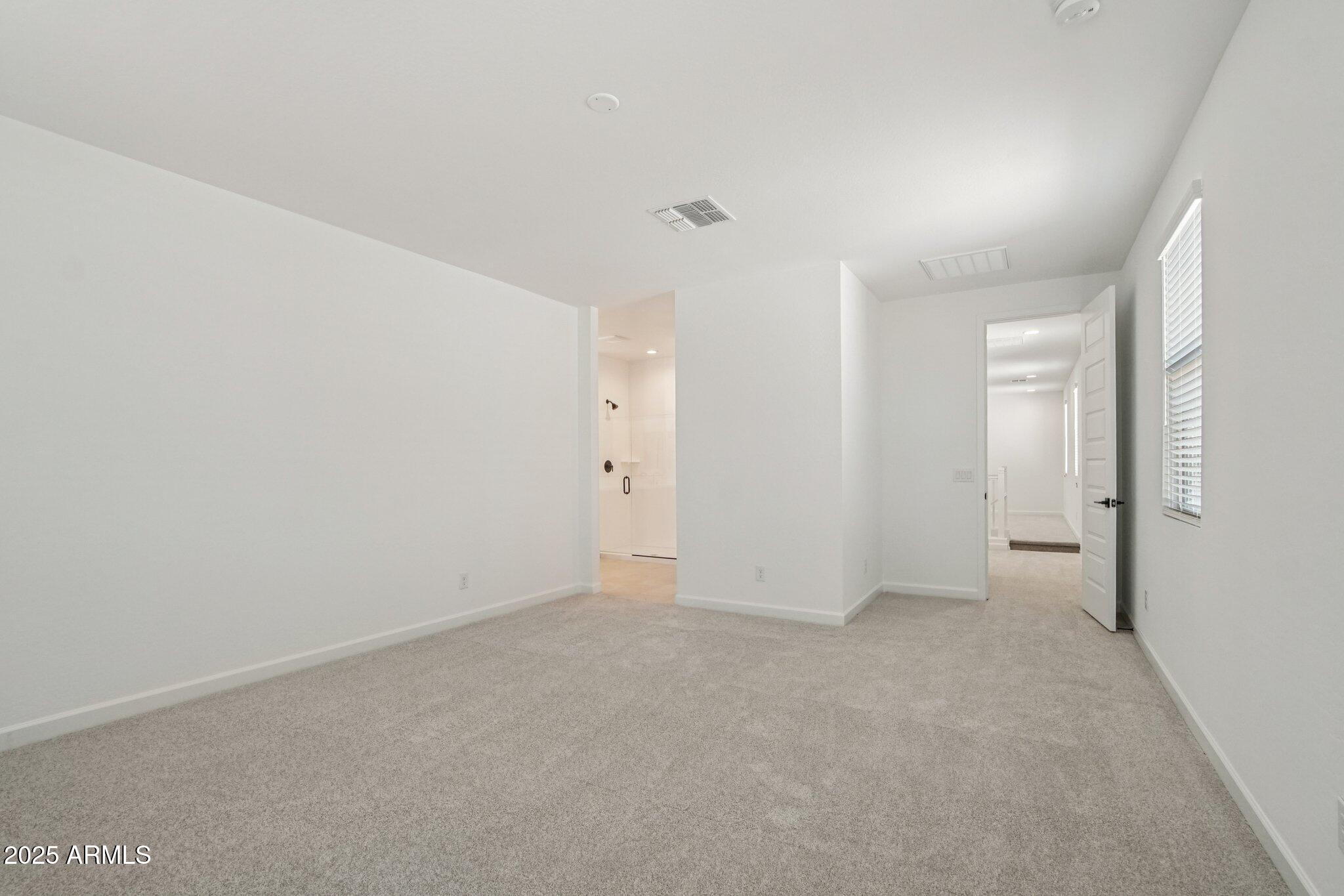 1913 W LARIAT Lane