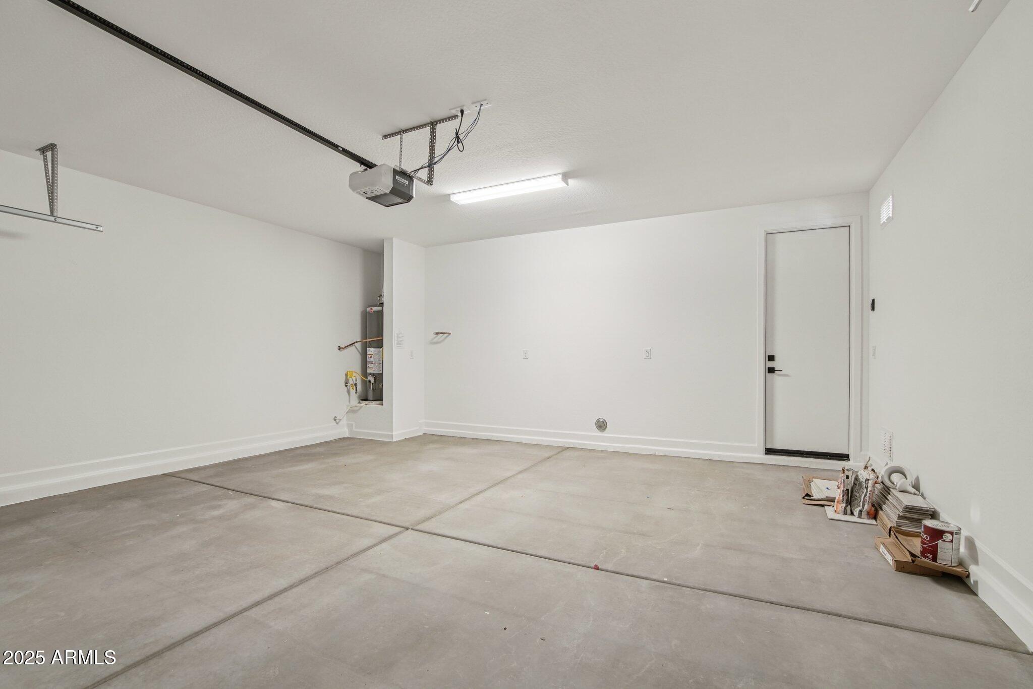 1913 W LARIAT Lane