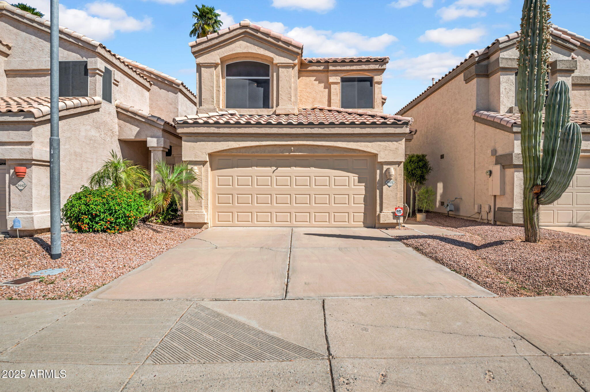 3502 E ROCKWOOD Drive