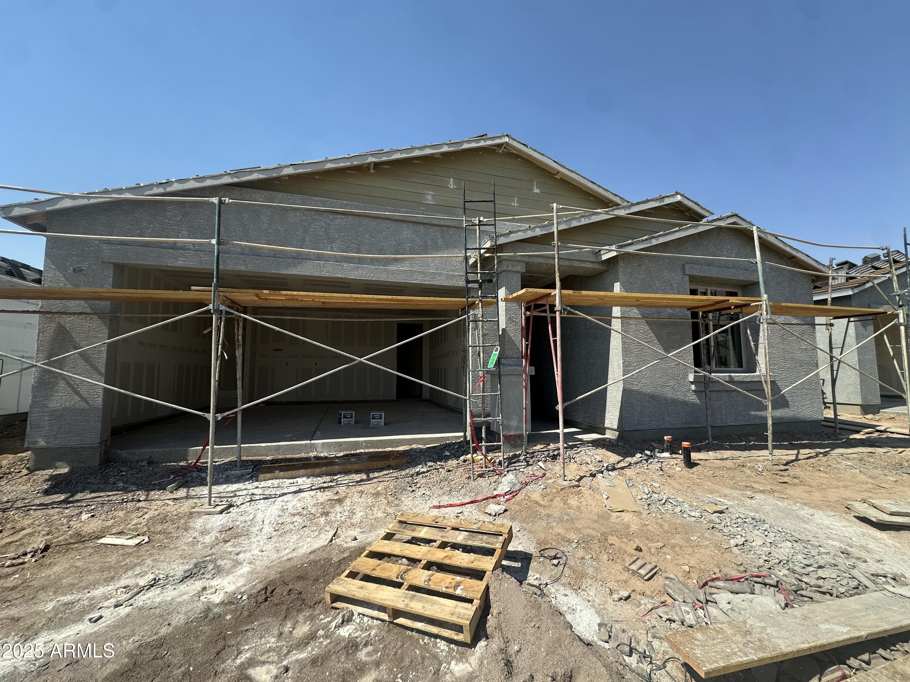 2328 E SPUR Drive