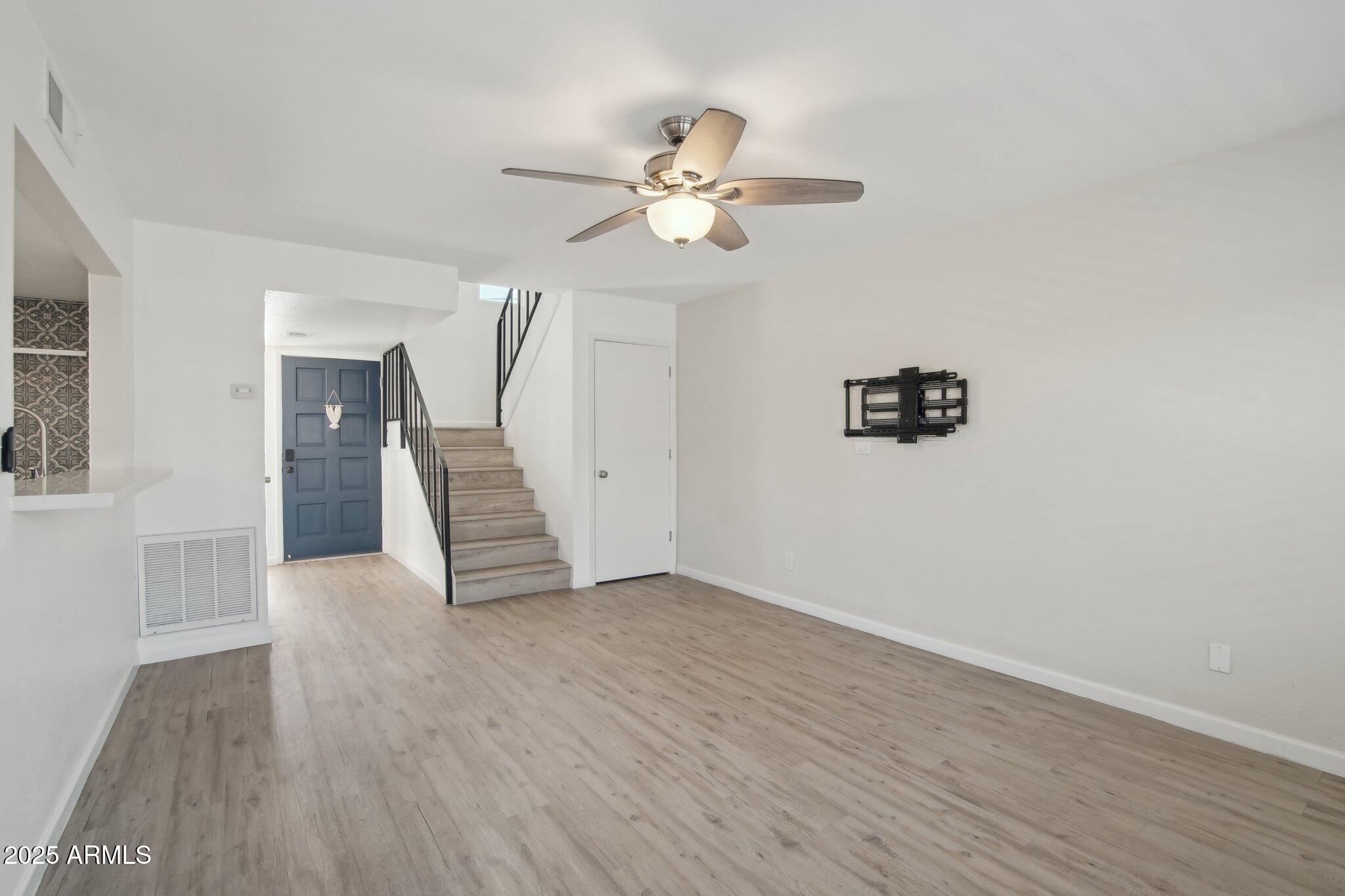 610 E MONTEBELLO Avenue 46