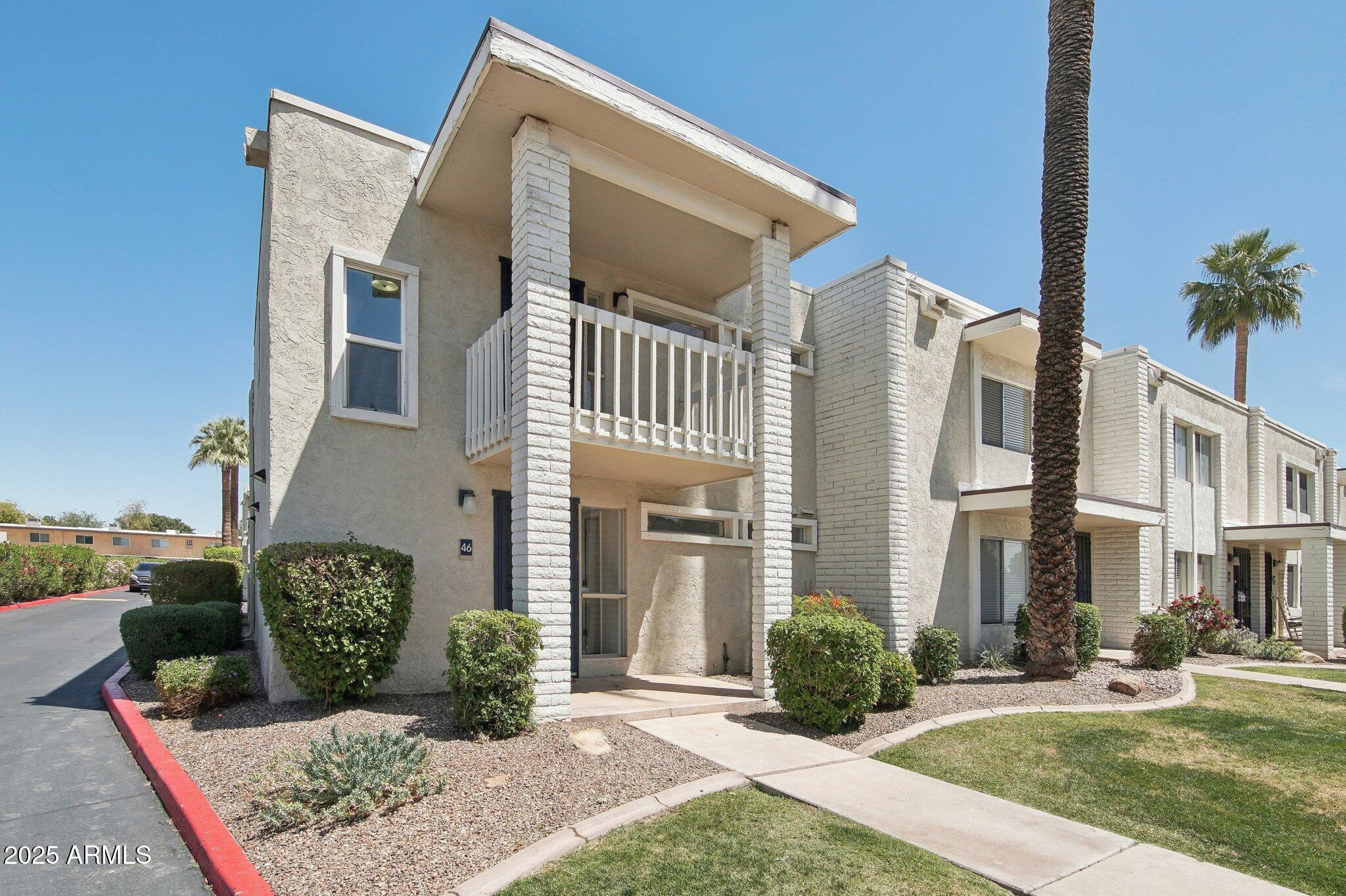 610 E MONTEBELLO Avenue 46