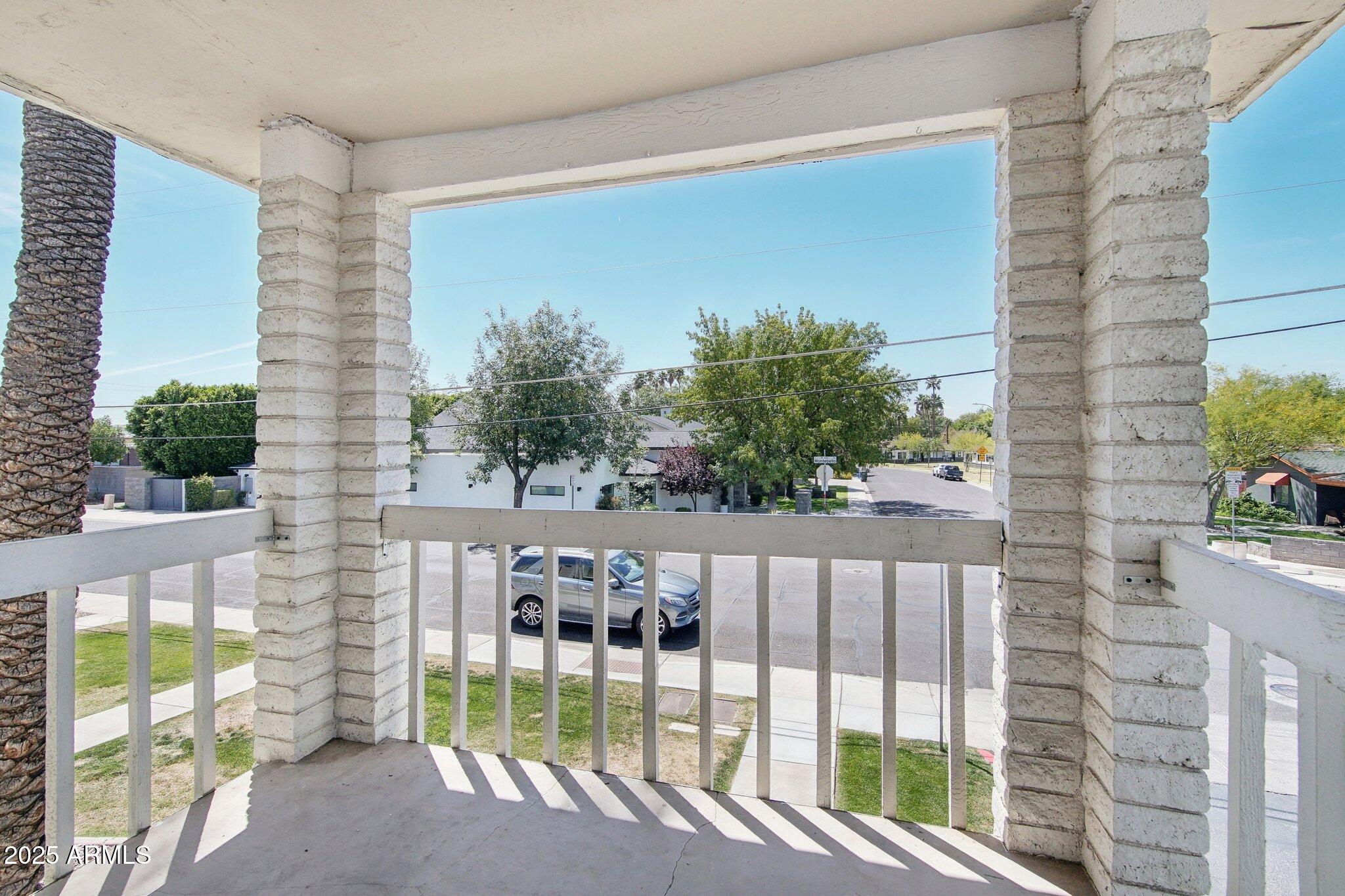 610 E MONTEBELLO Avenue 46