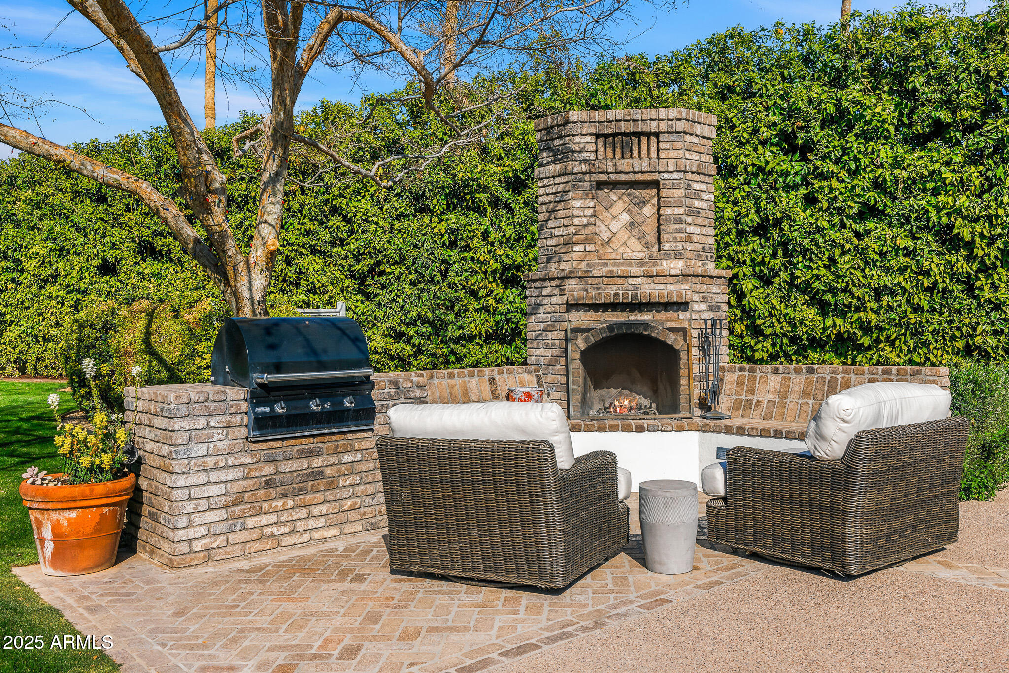 5801 N 70TH Place