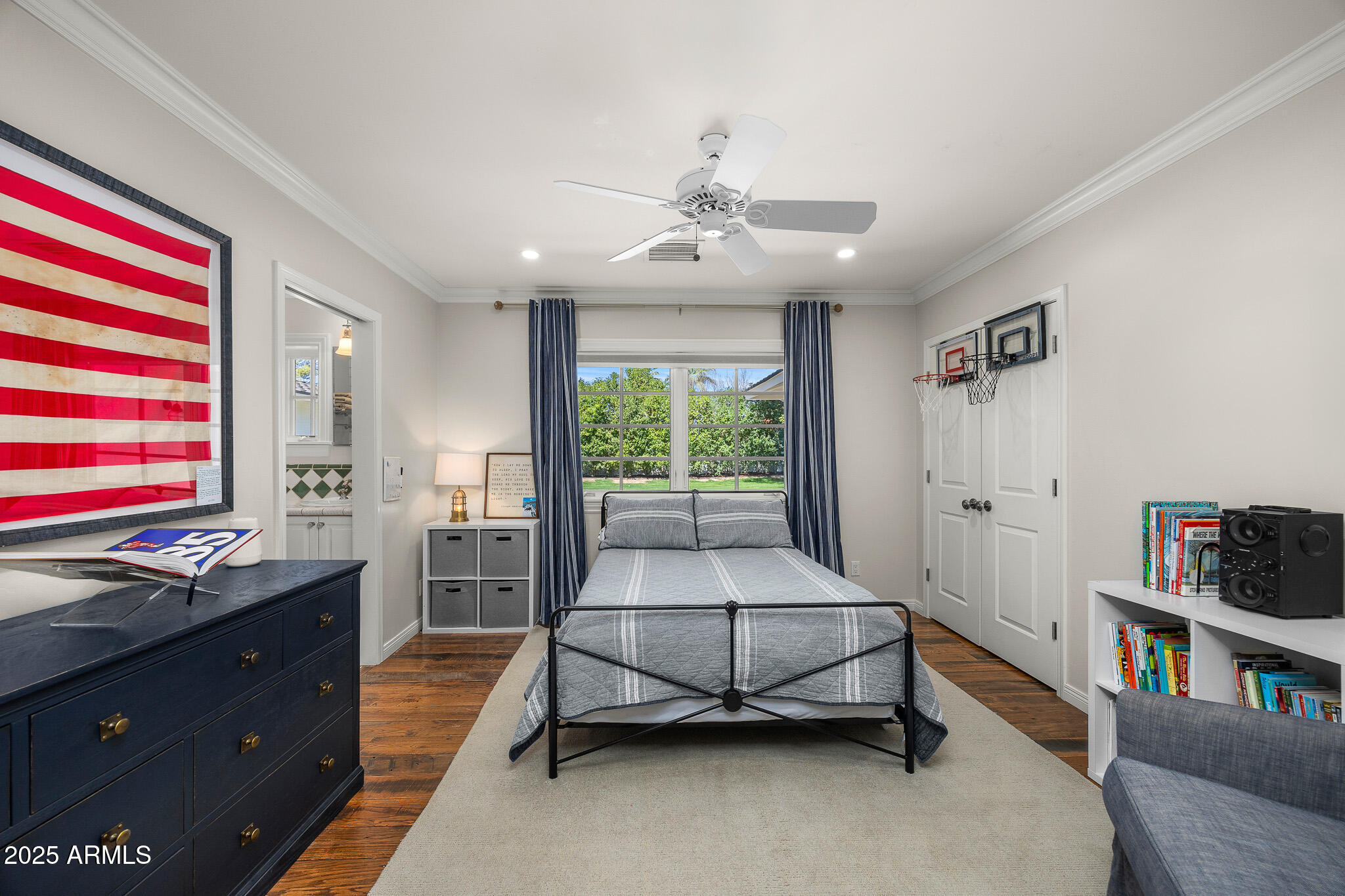 5801 N 70TH Place