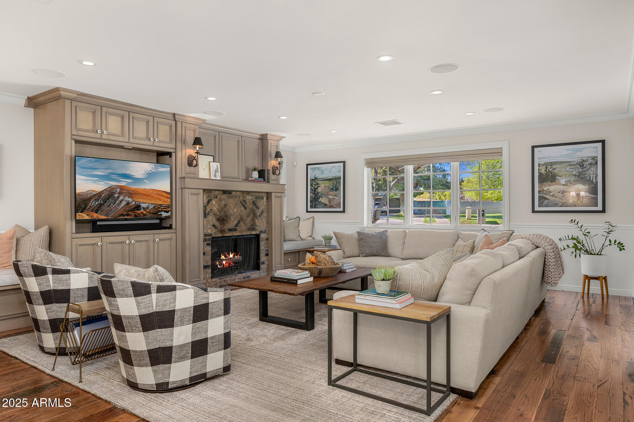 5801 N 70TH Place