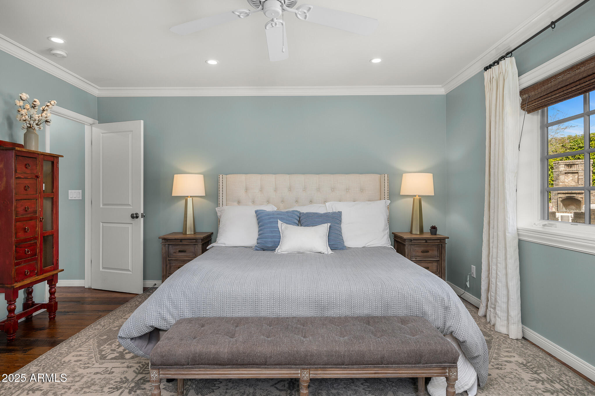 5801 N 70TH Place