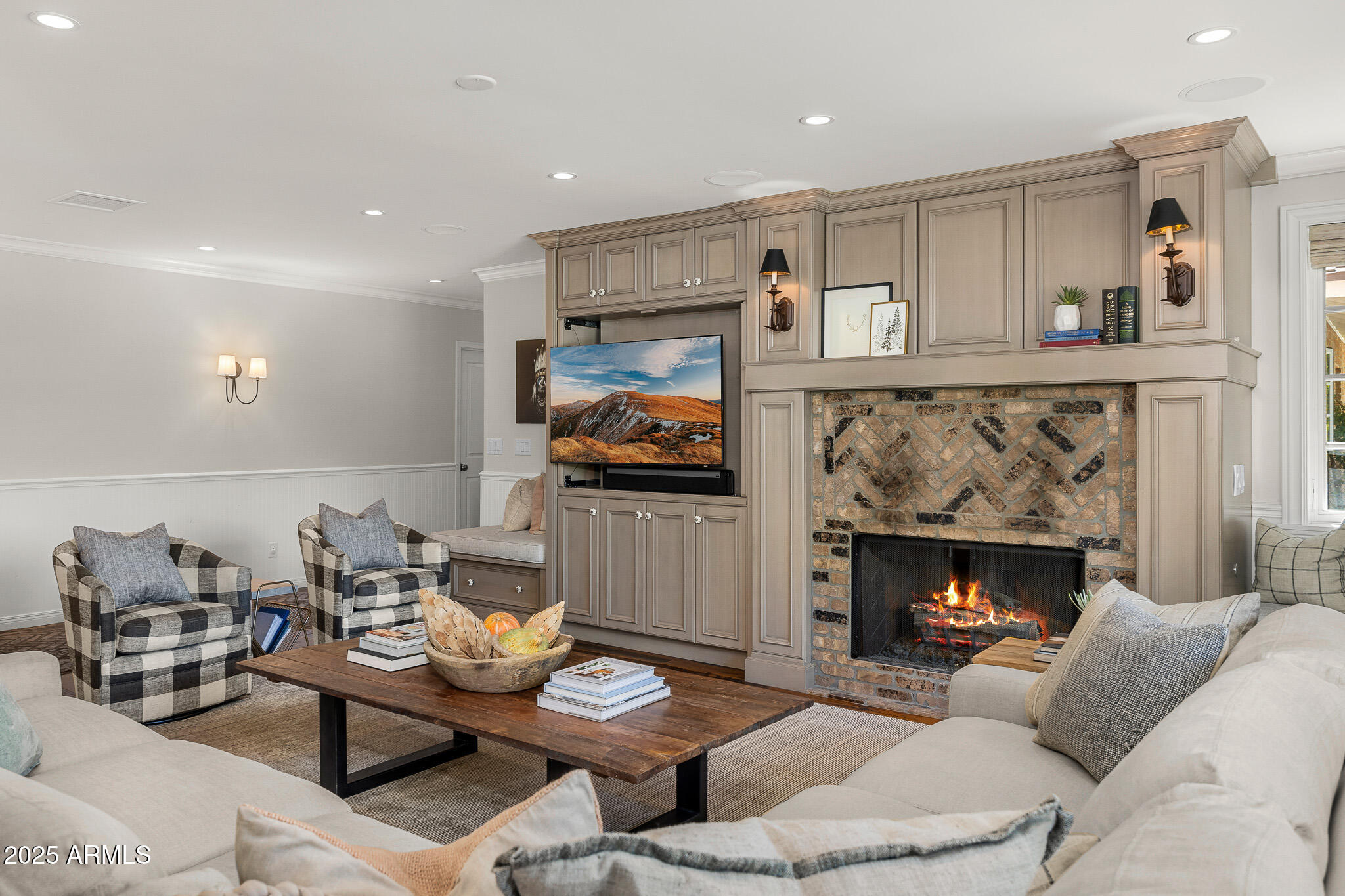 5801 N 70TH Place