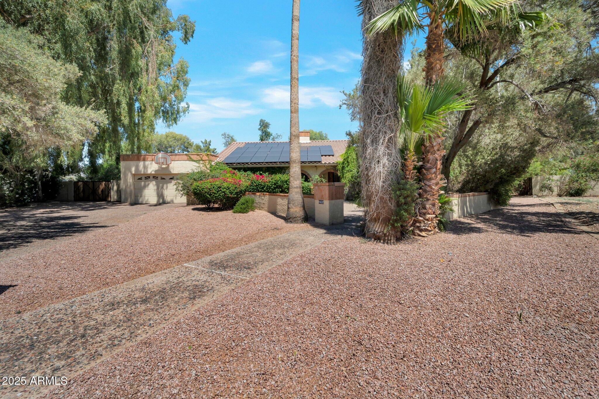 8637 E APPALOOSA Trail