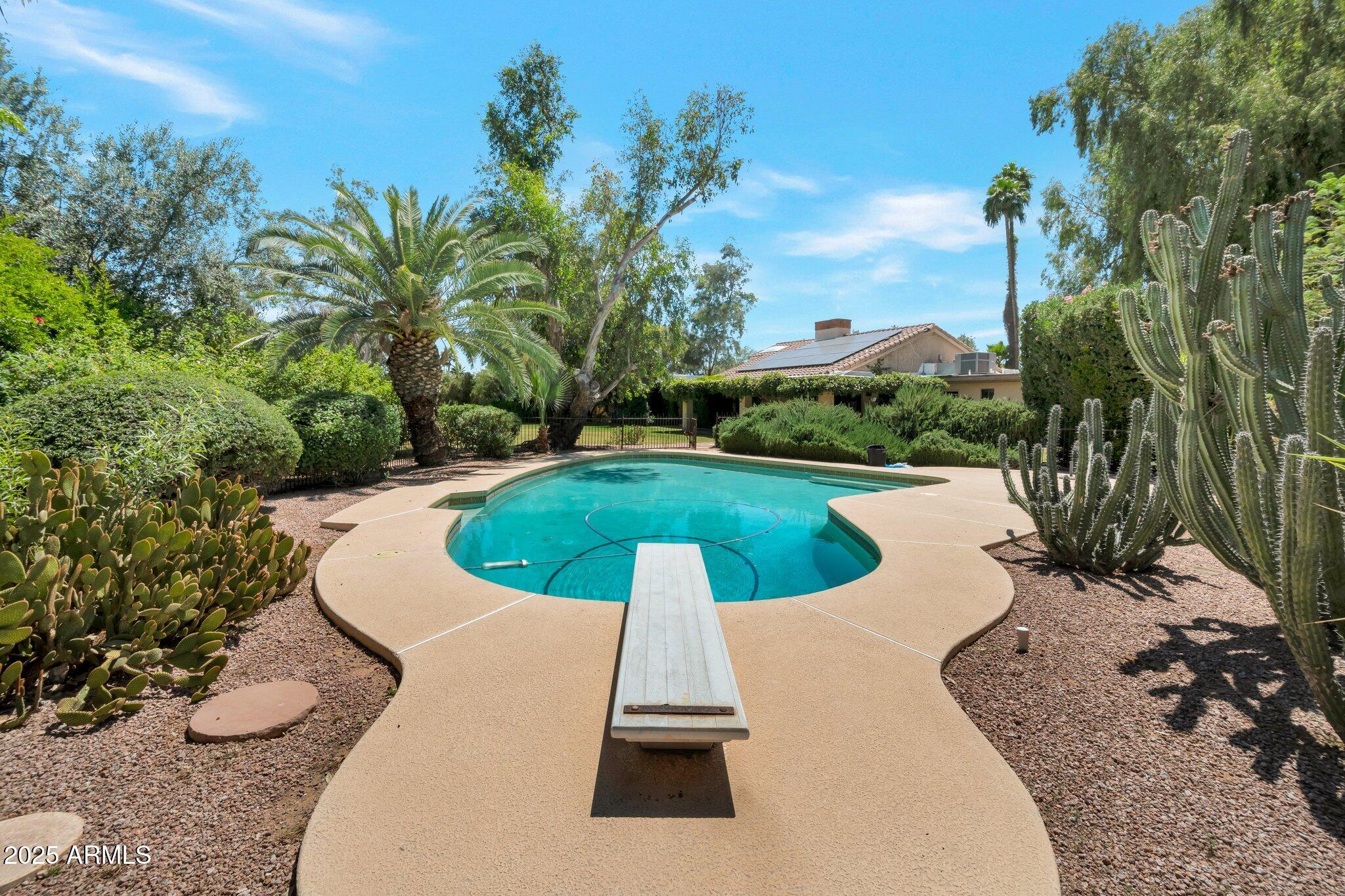 8637 E APPALOOSA Trail