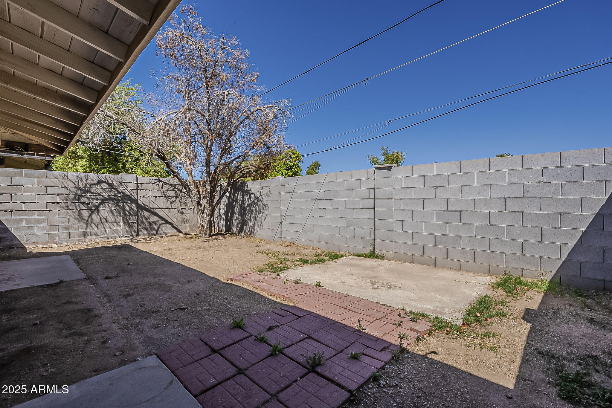 6225 N 10TH Place