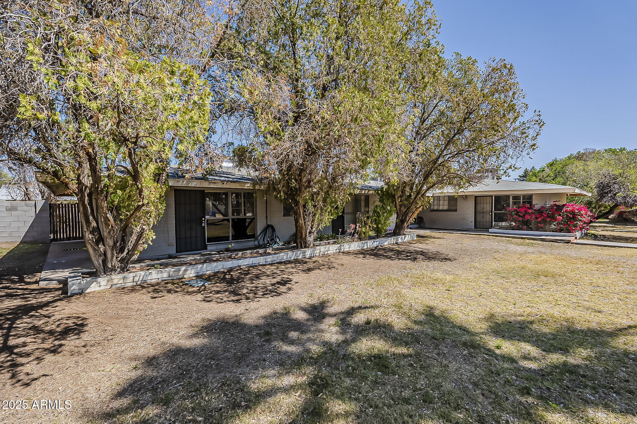 6225 N 10TH Place