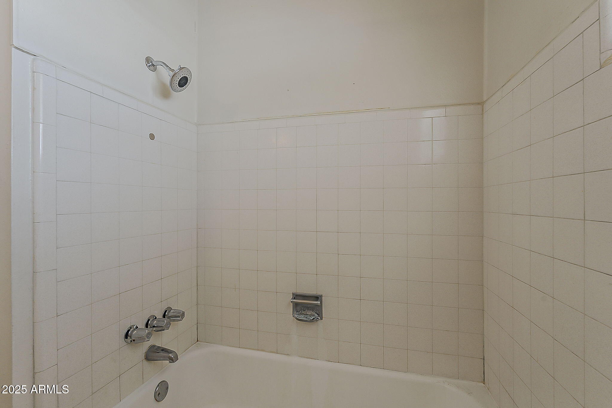 6225 N 10TH Place