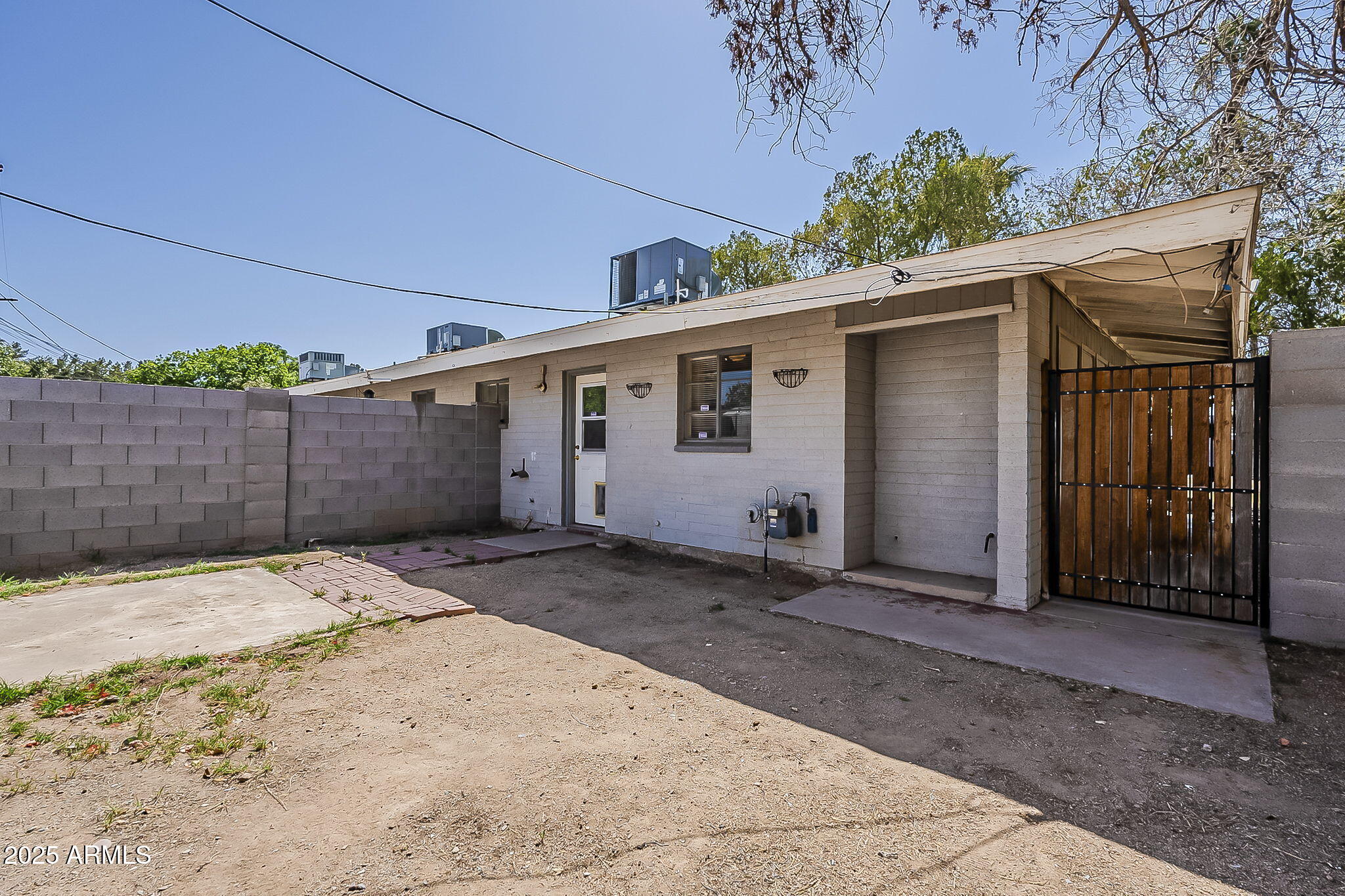 6225 N 10TH Place