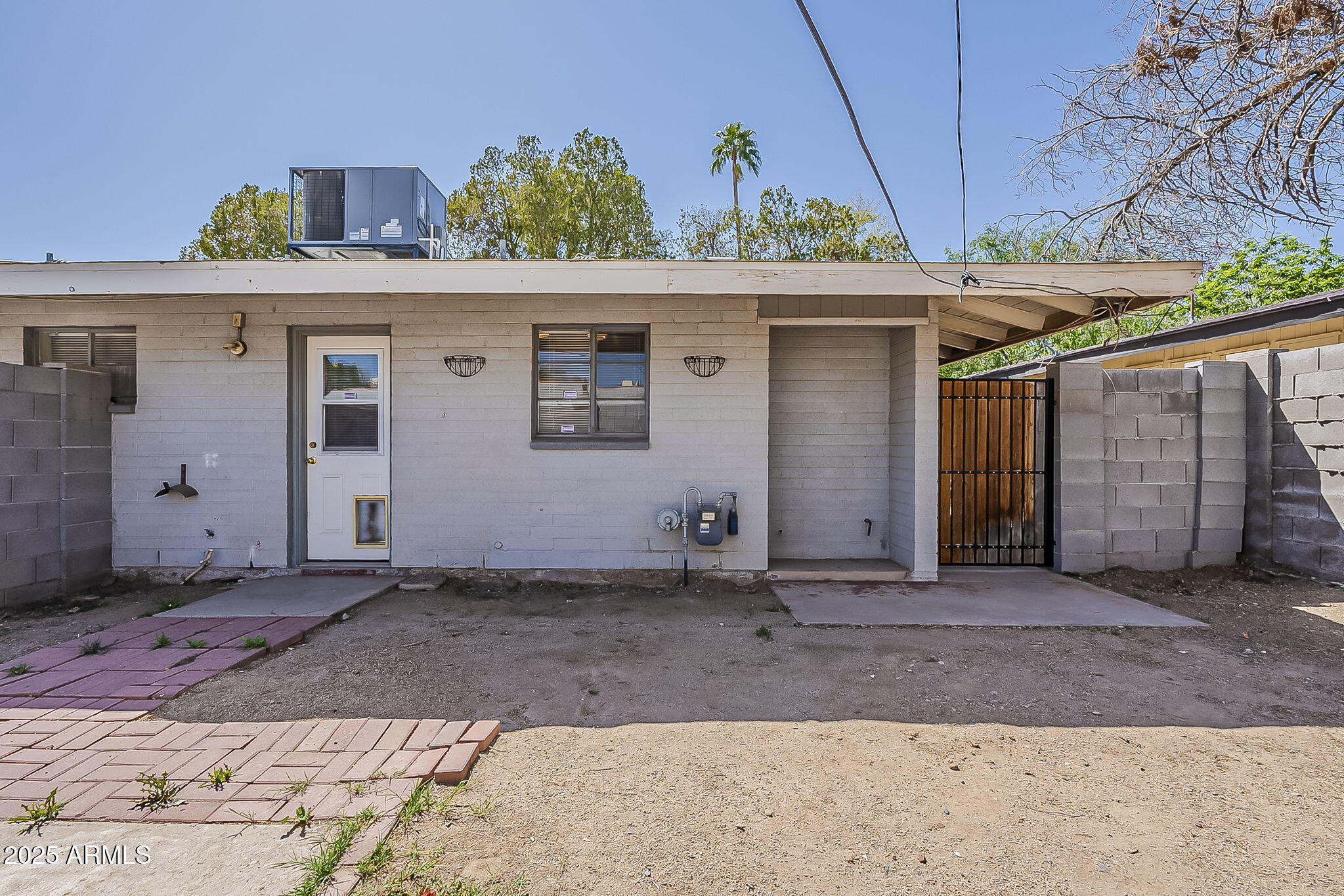 6225 N 10TH Place