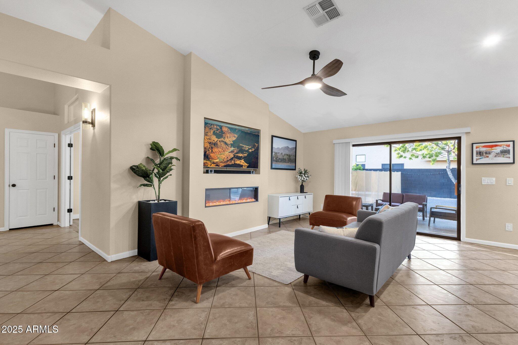 3842 W IRONWOOD Drive