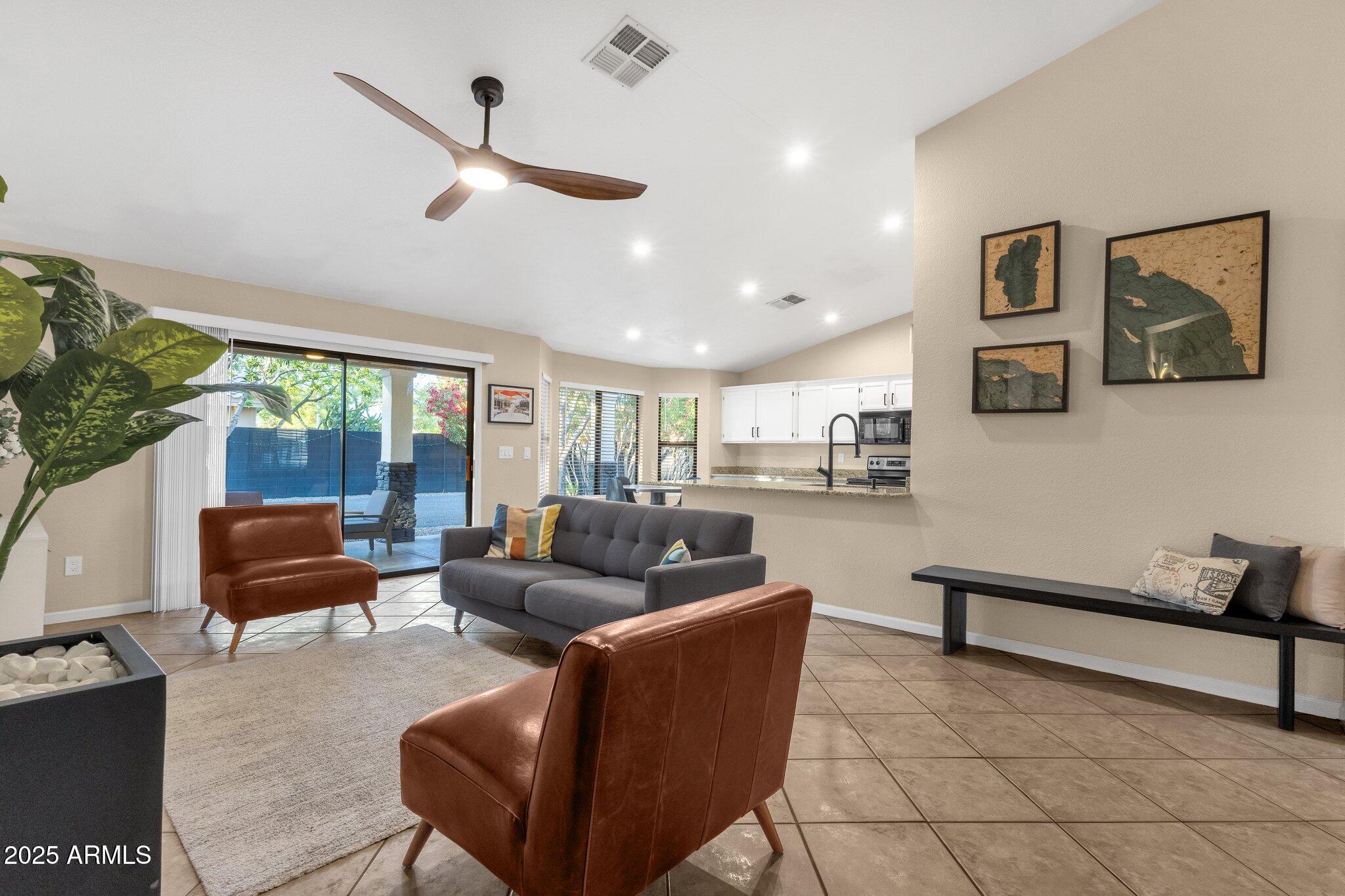 3842 W IRONWOOD Drive
