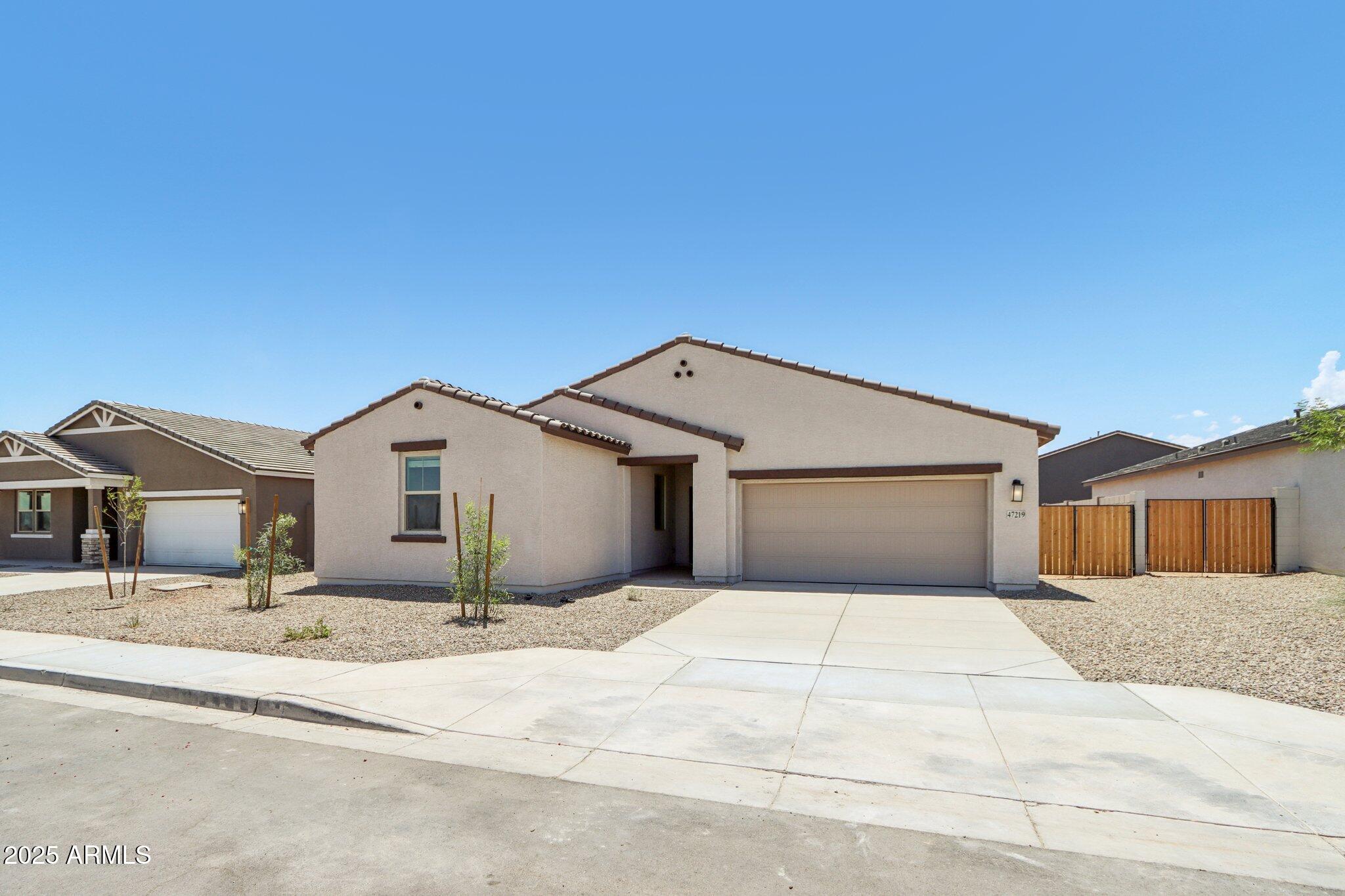 47219 W PECAN WOODS