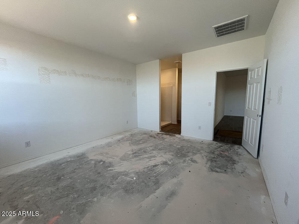 47692 W MOELLER Road