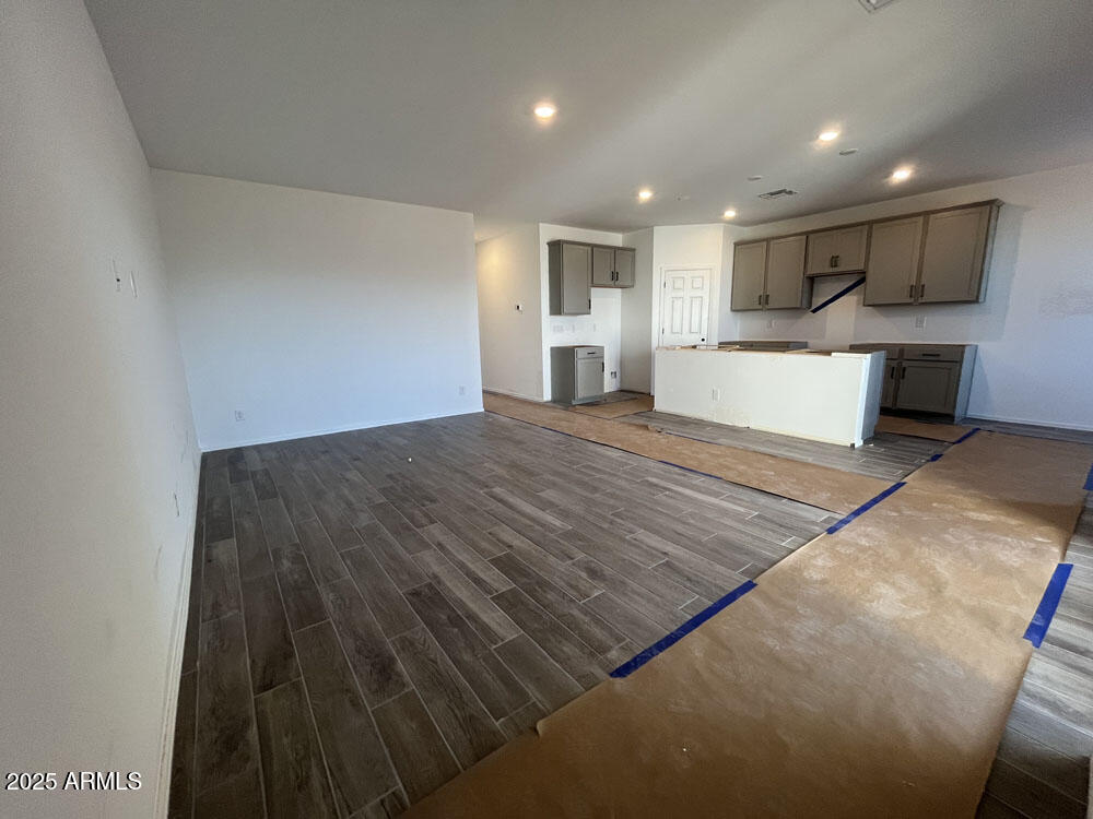 47692 W MOELLER Road