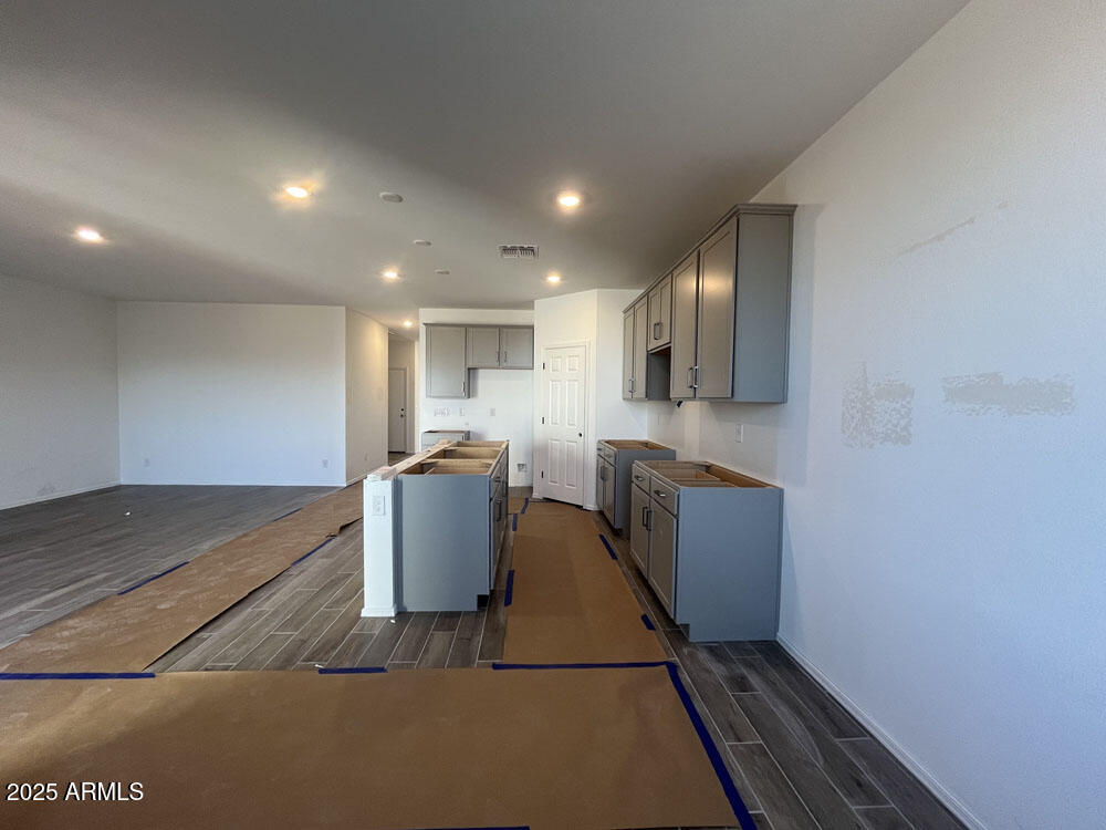 47692 W MOELLER Road