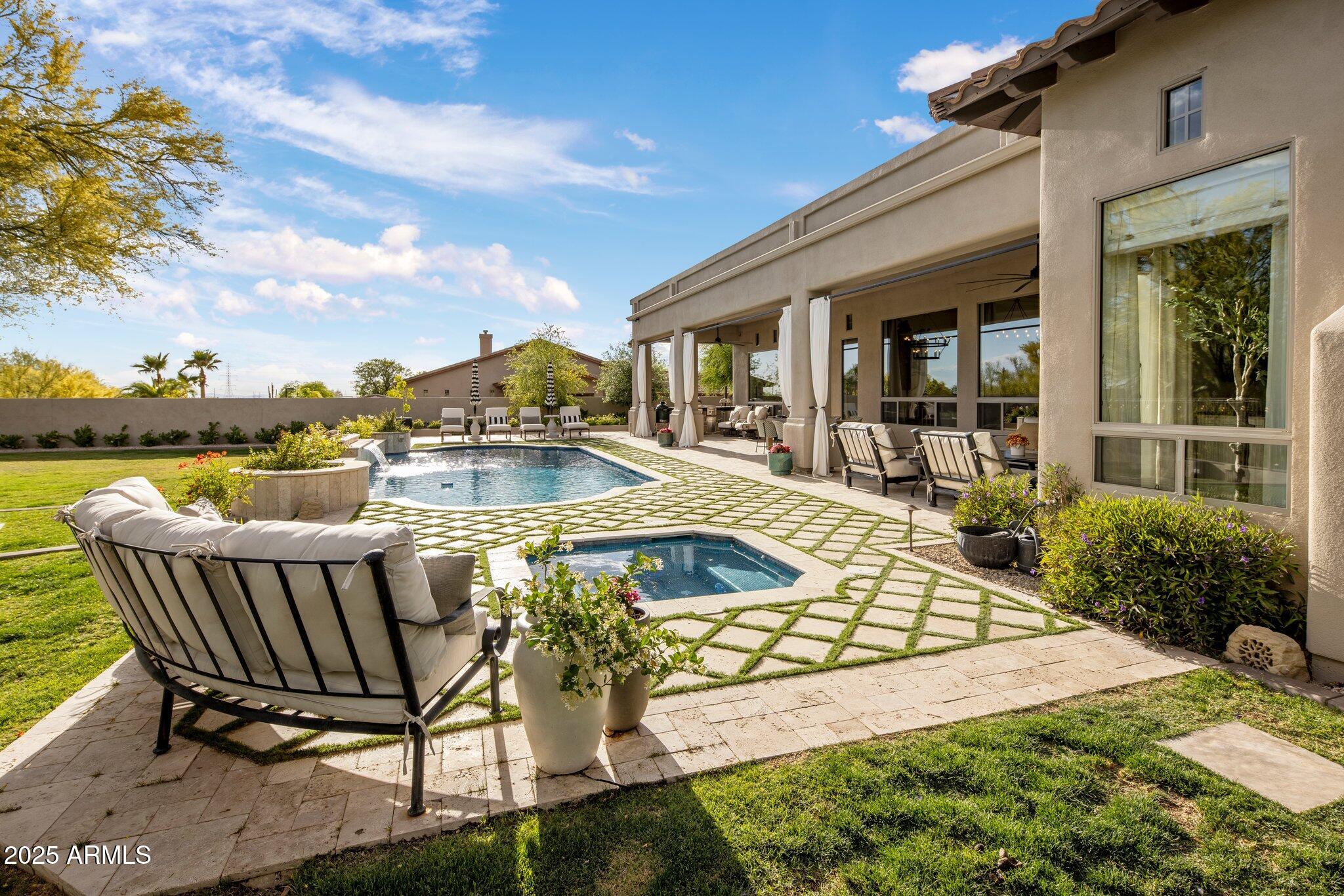7327 E LA JUNTA Road
