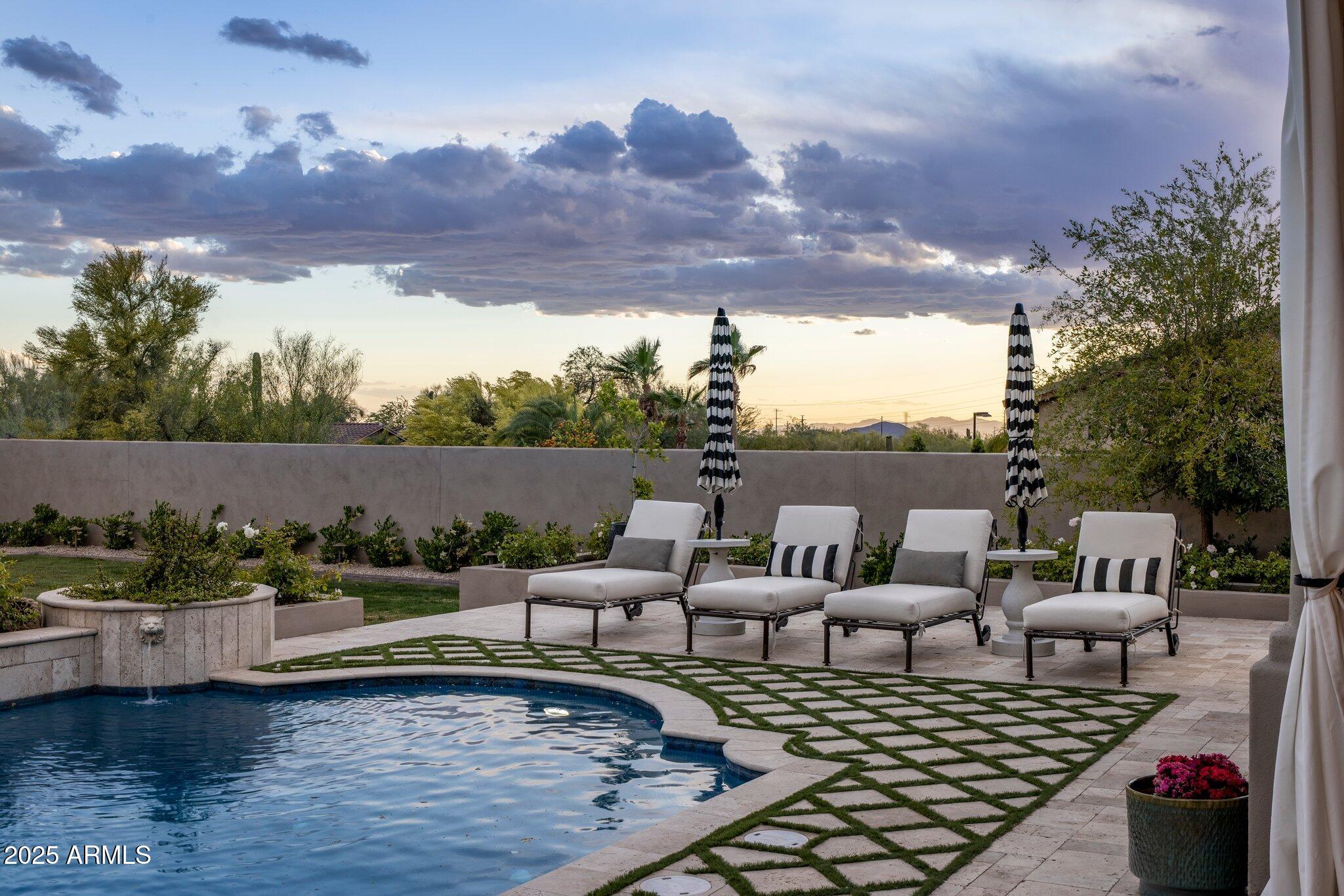 7327 E LA JUNTA Road