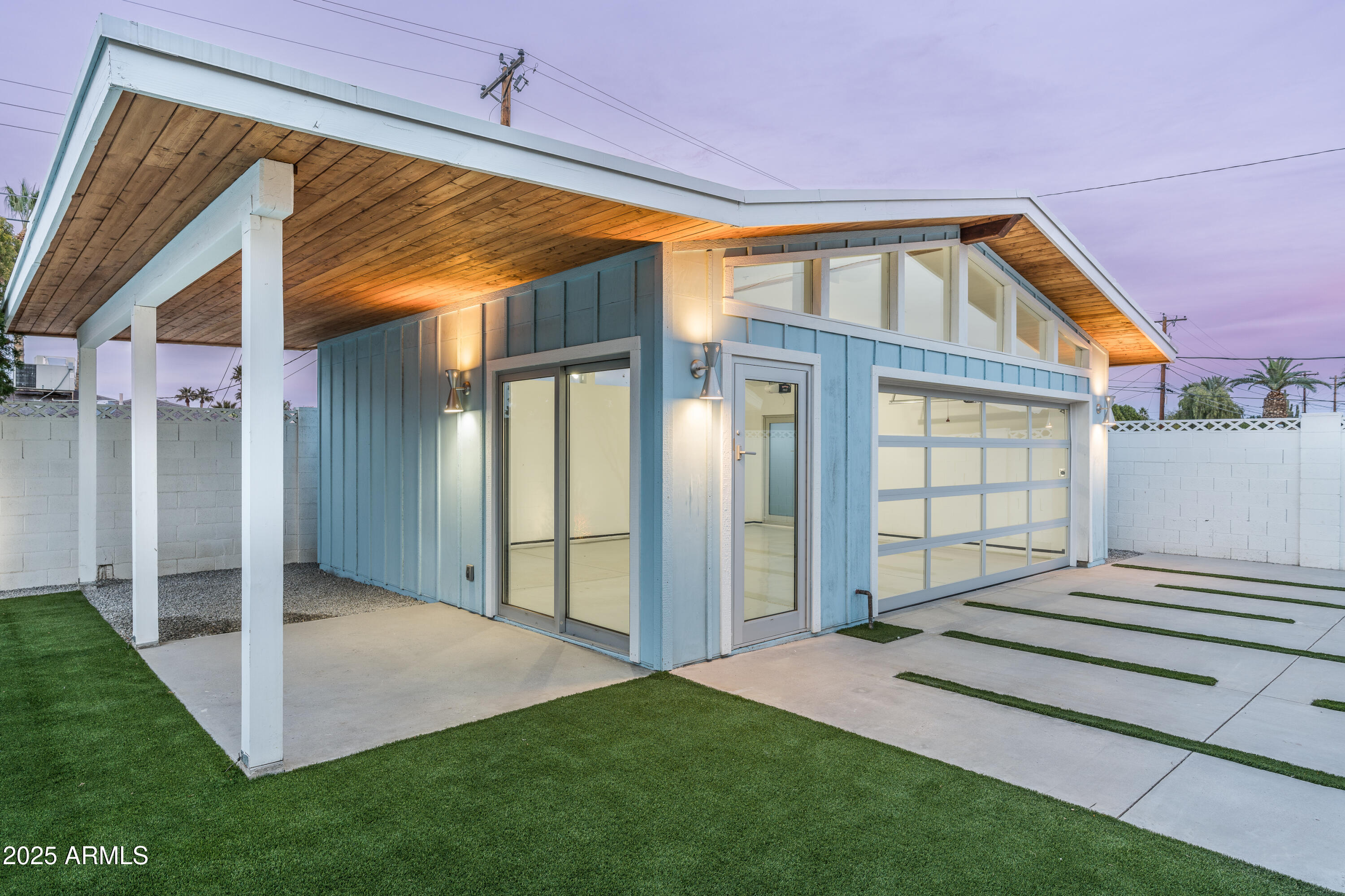 8308 E MARIPOSA Drive