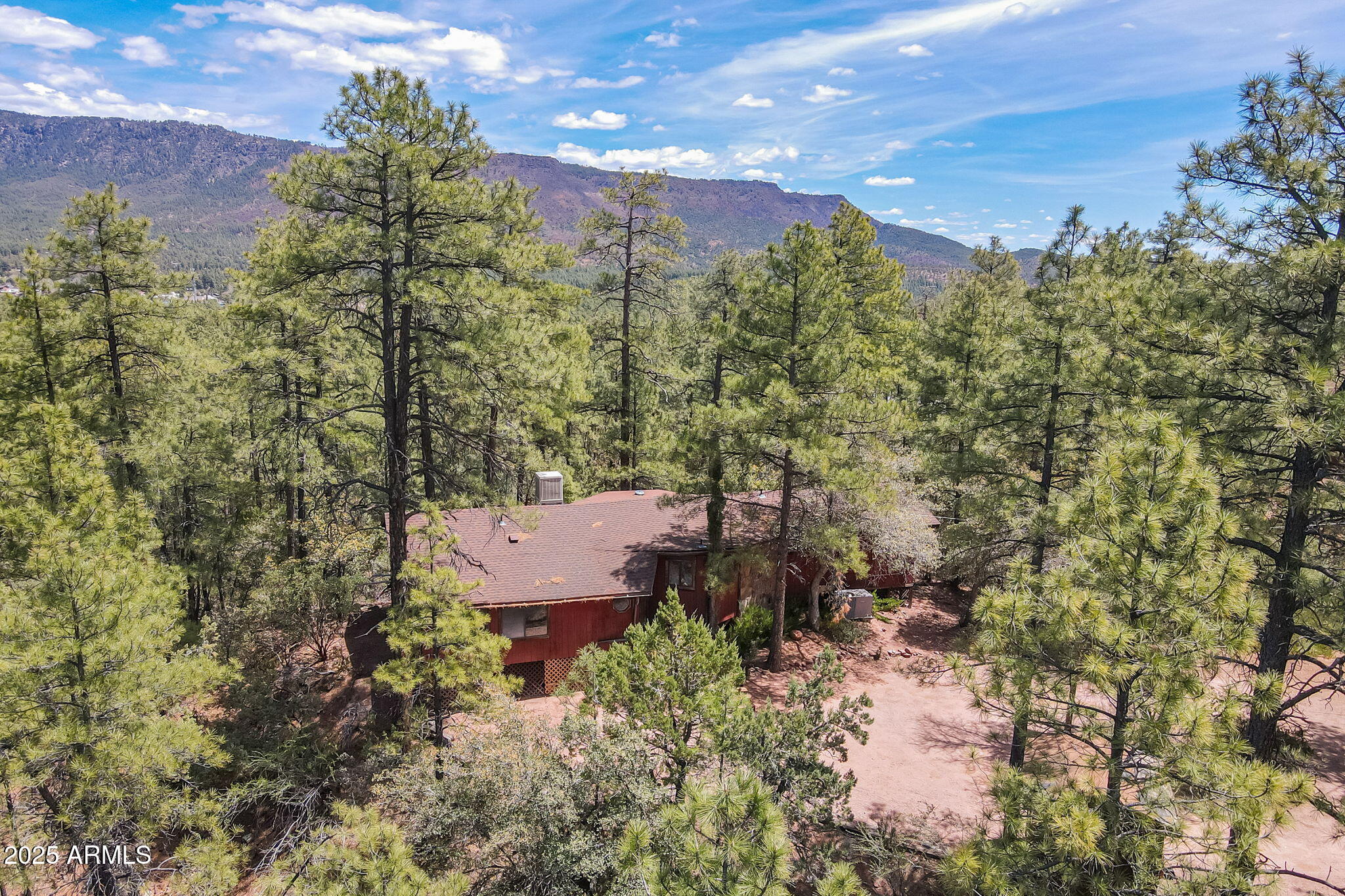3524 N KELLY Circle