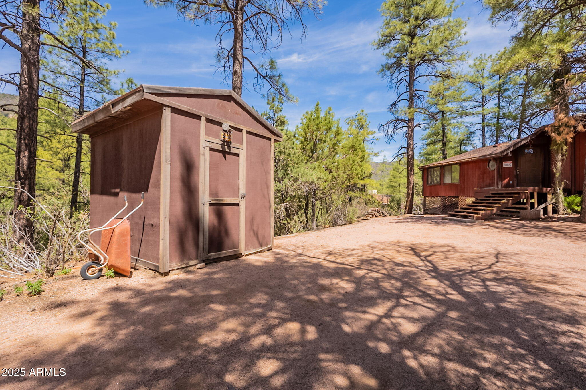 3524 N KELLY Circle