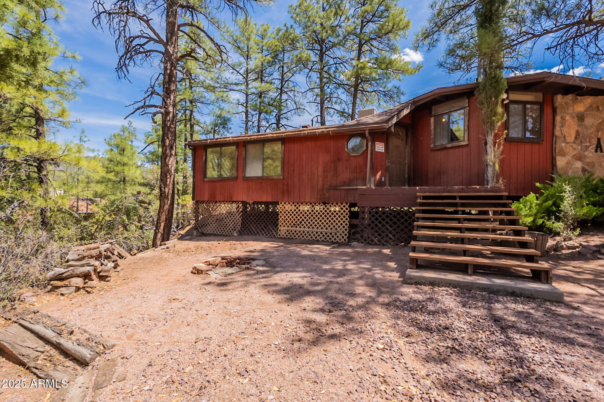 3524 N KELLY Circle