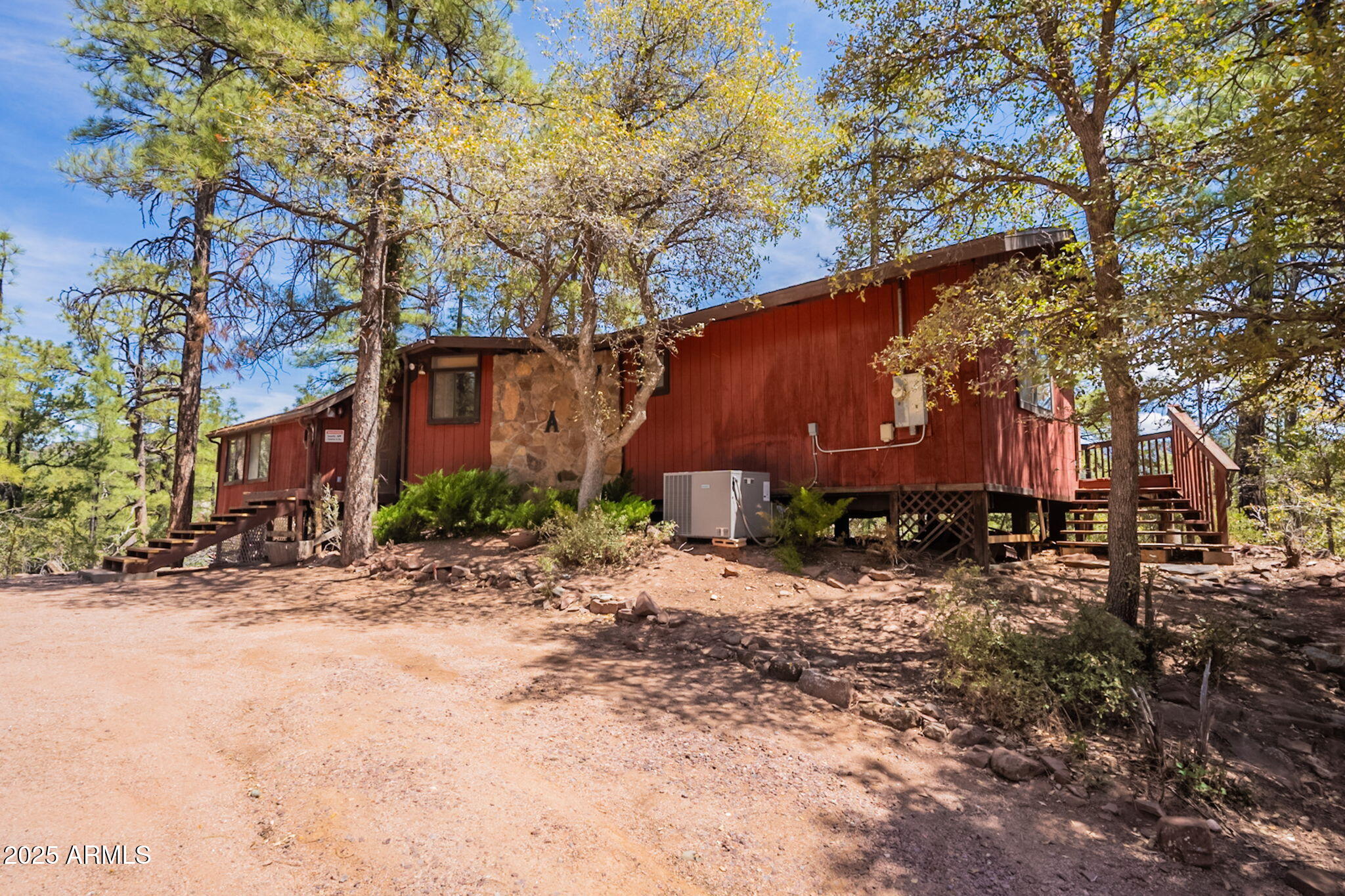 3524 N KELLY Circle