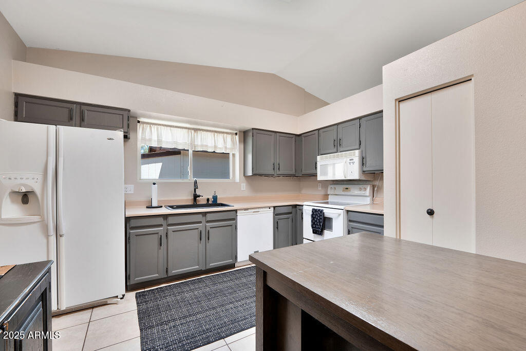 5135 E EVERGREEN Street 1159