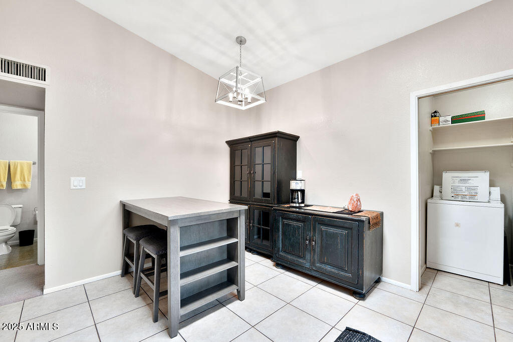 5135 E EVERGREEN Street 1159