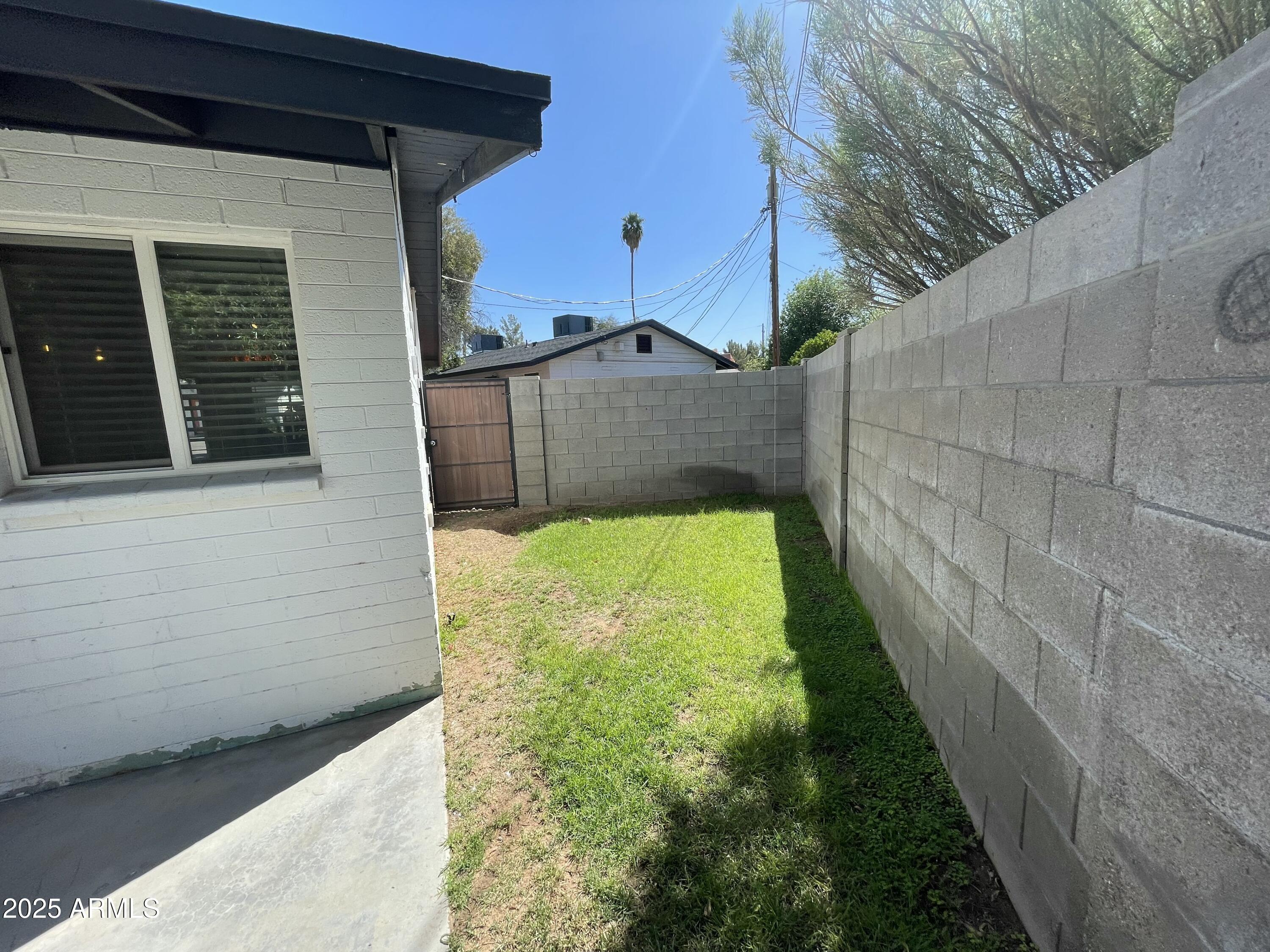 3416 N 37TH Street 12