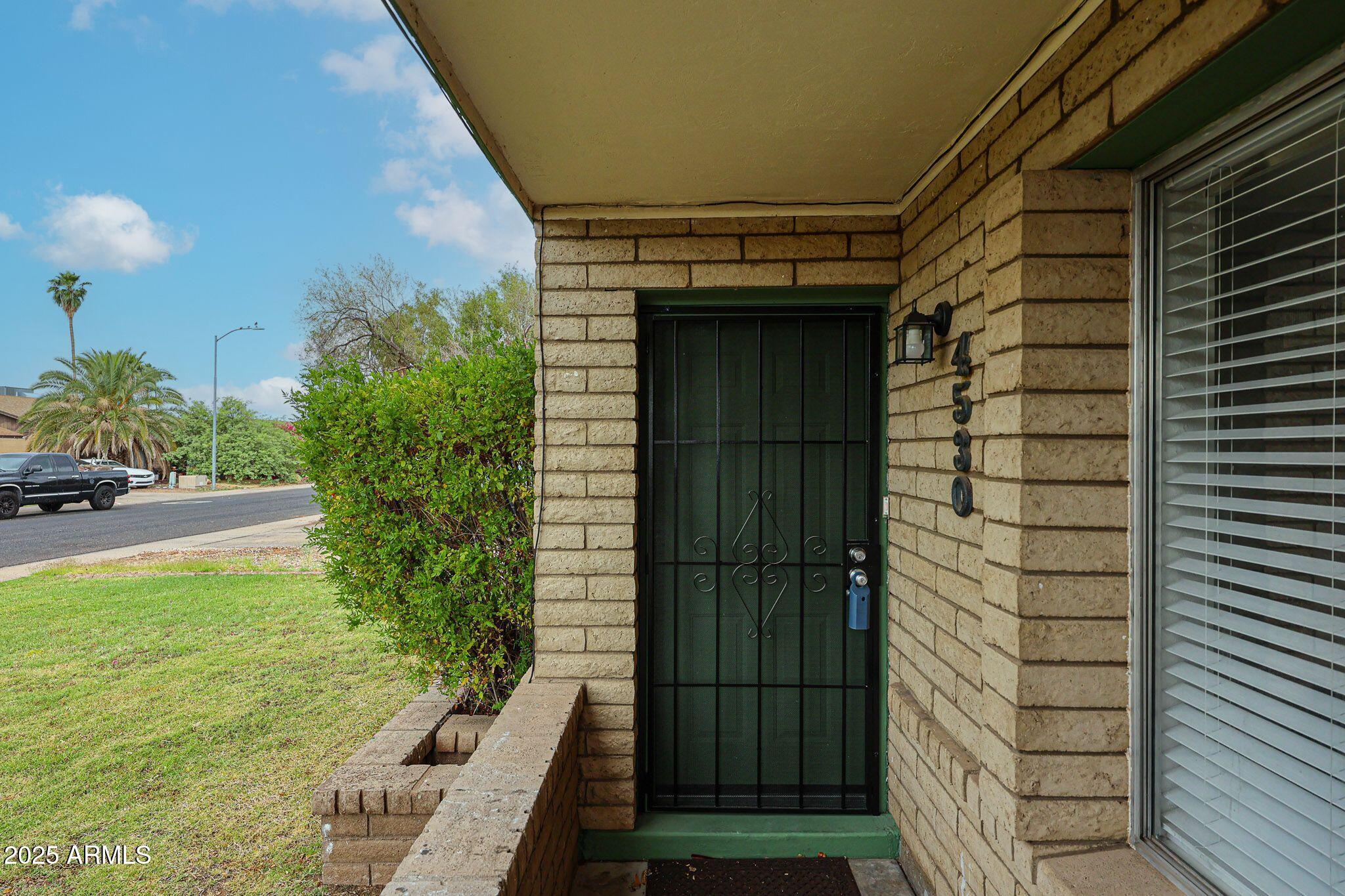 4530 W Larkspur Drive