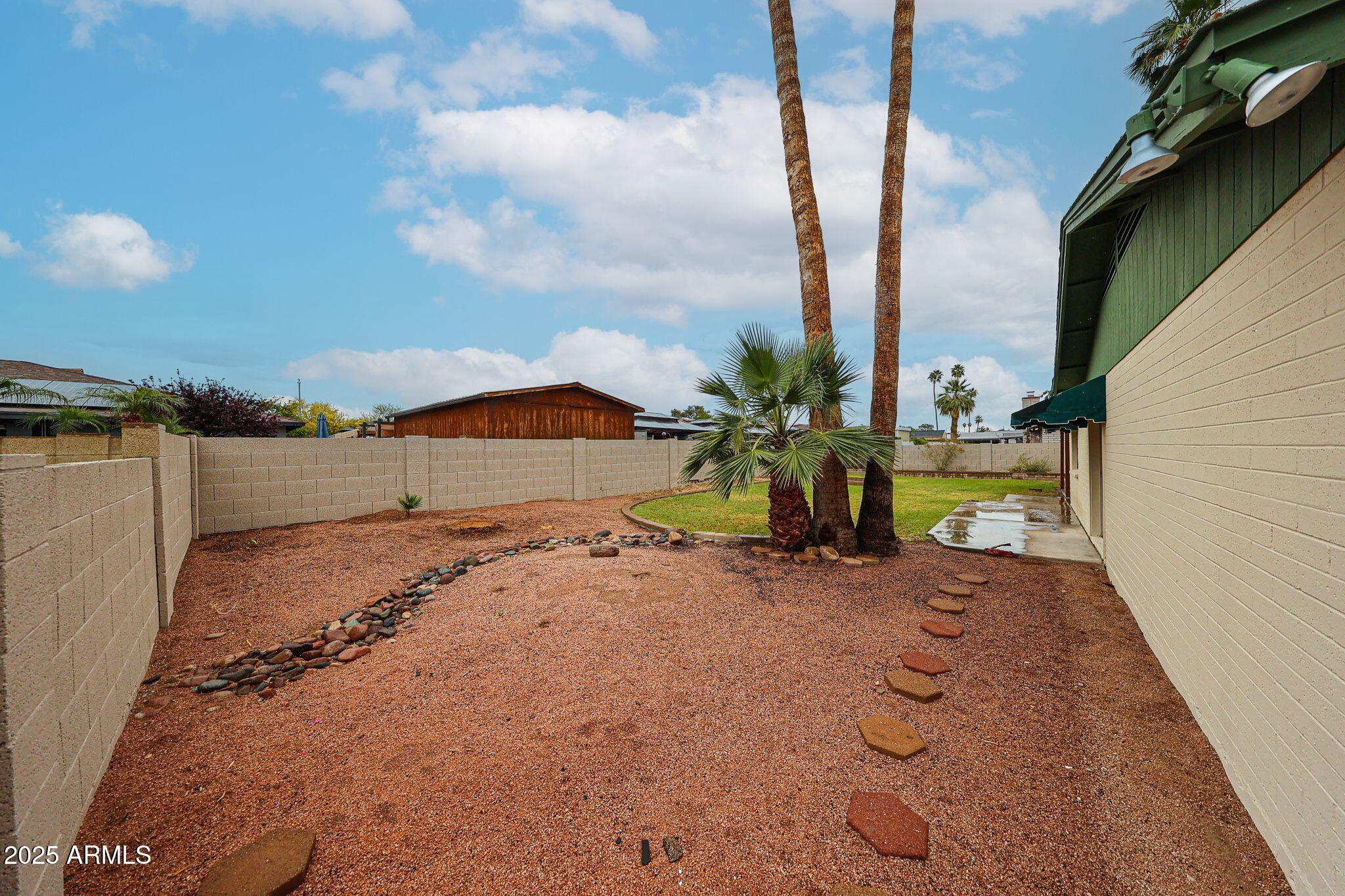 4530 W Larkspur Drive