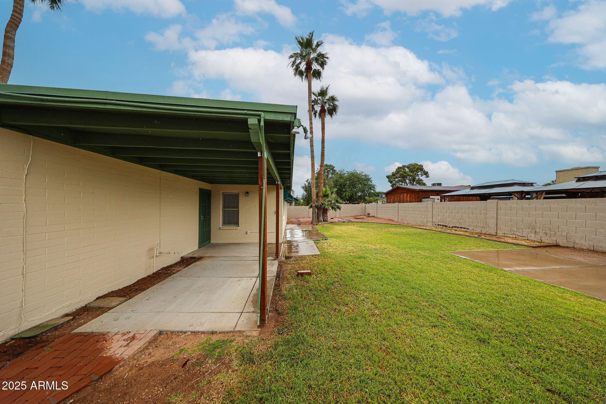 4530 W Larkspur Drive