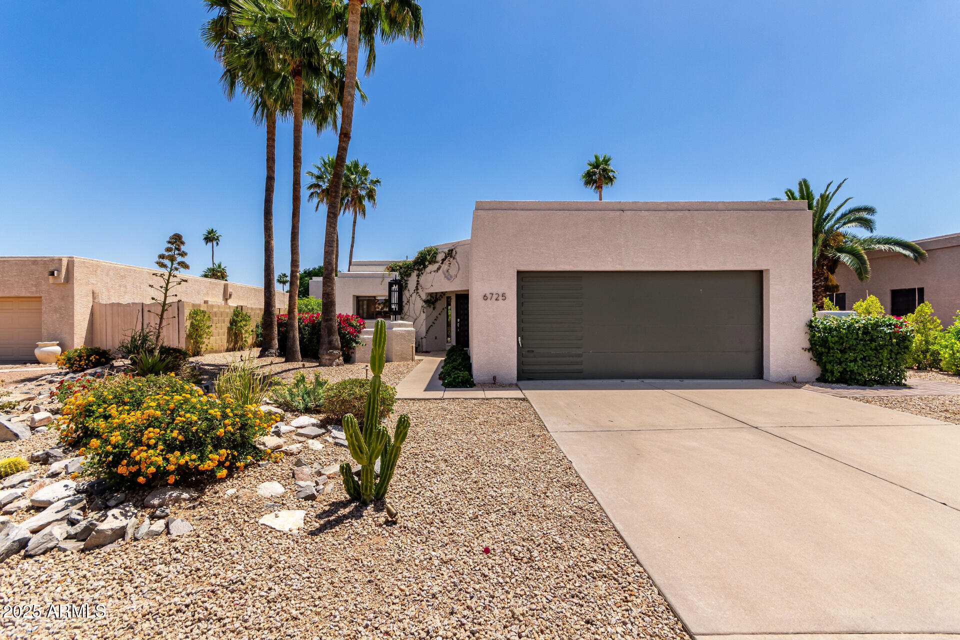 6725 E Kelton Lane