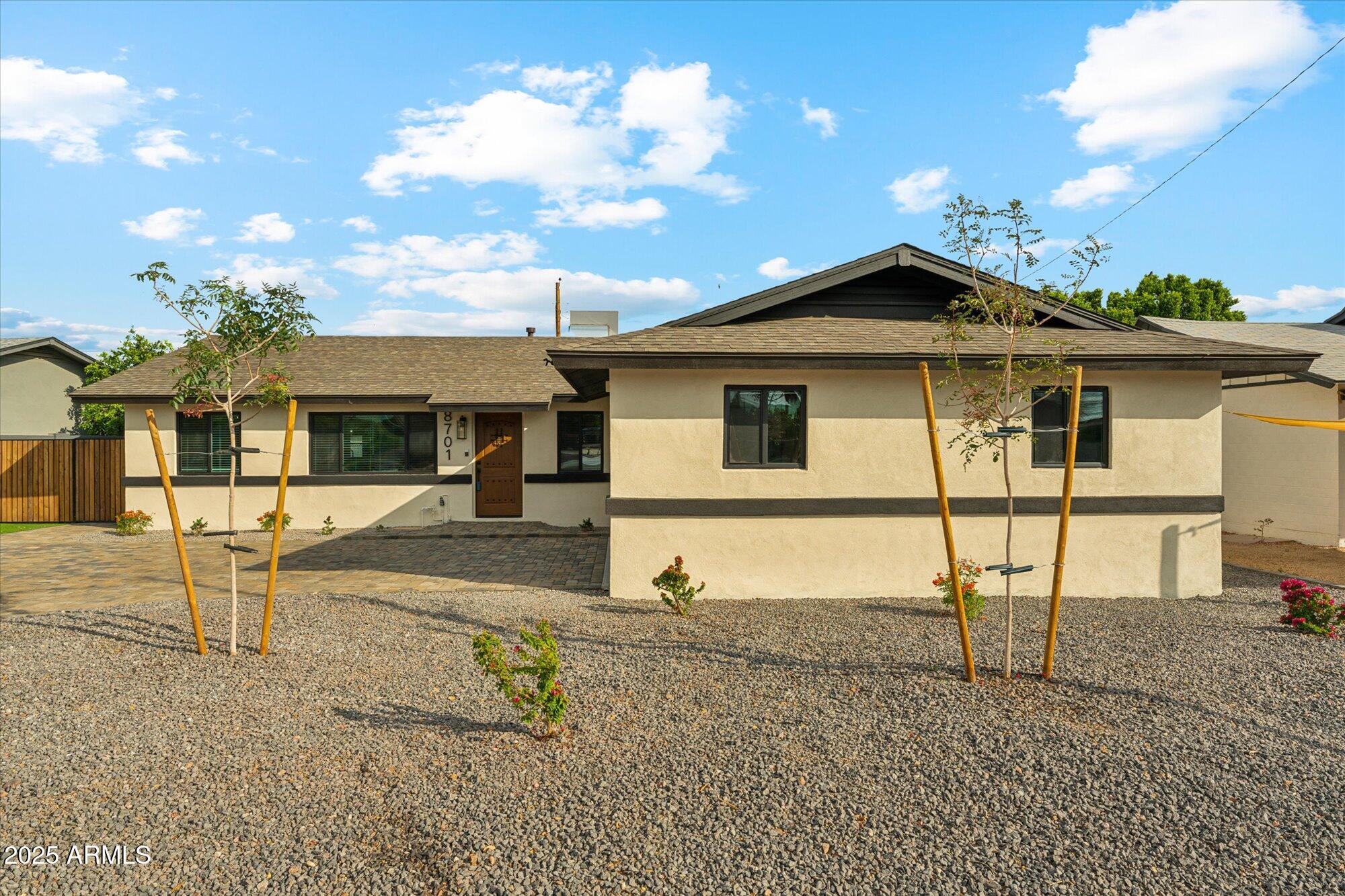 8701 E SAGE Drive