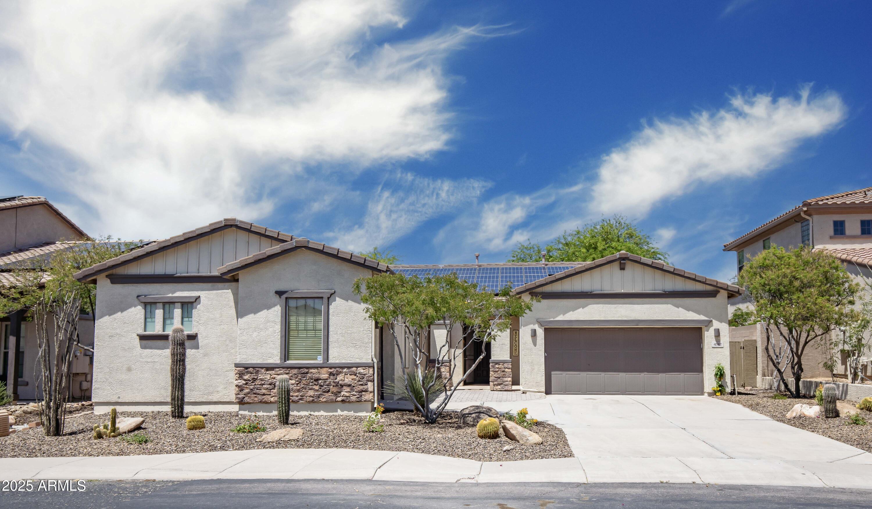 4512 W RUSHMORE Drive