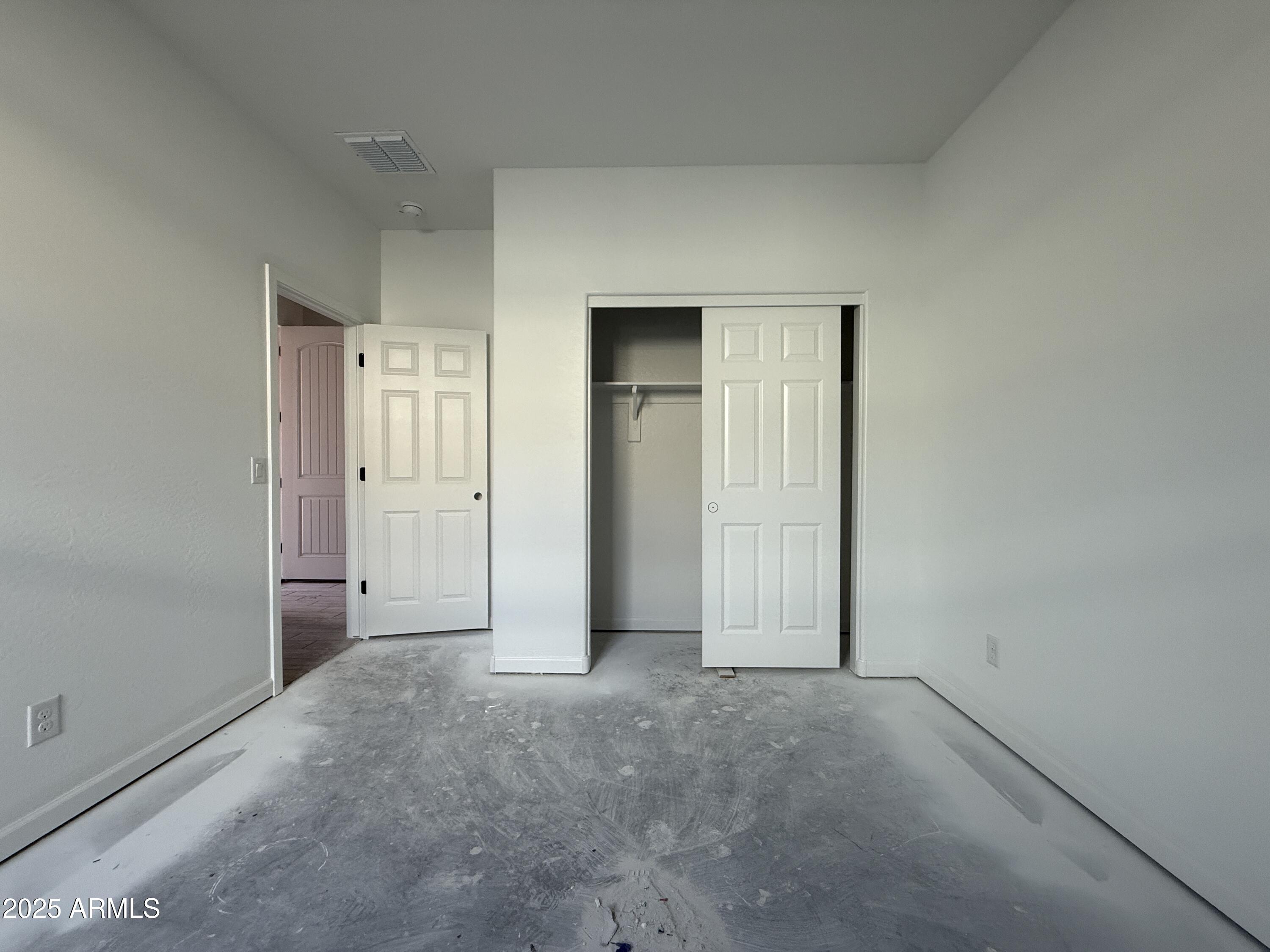 9536 W PARKWAY Drive