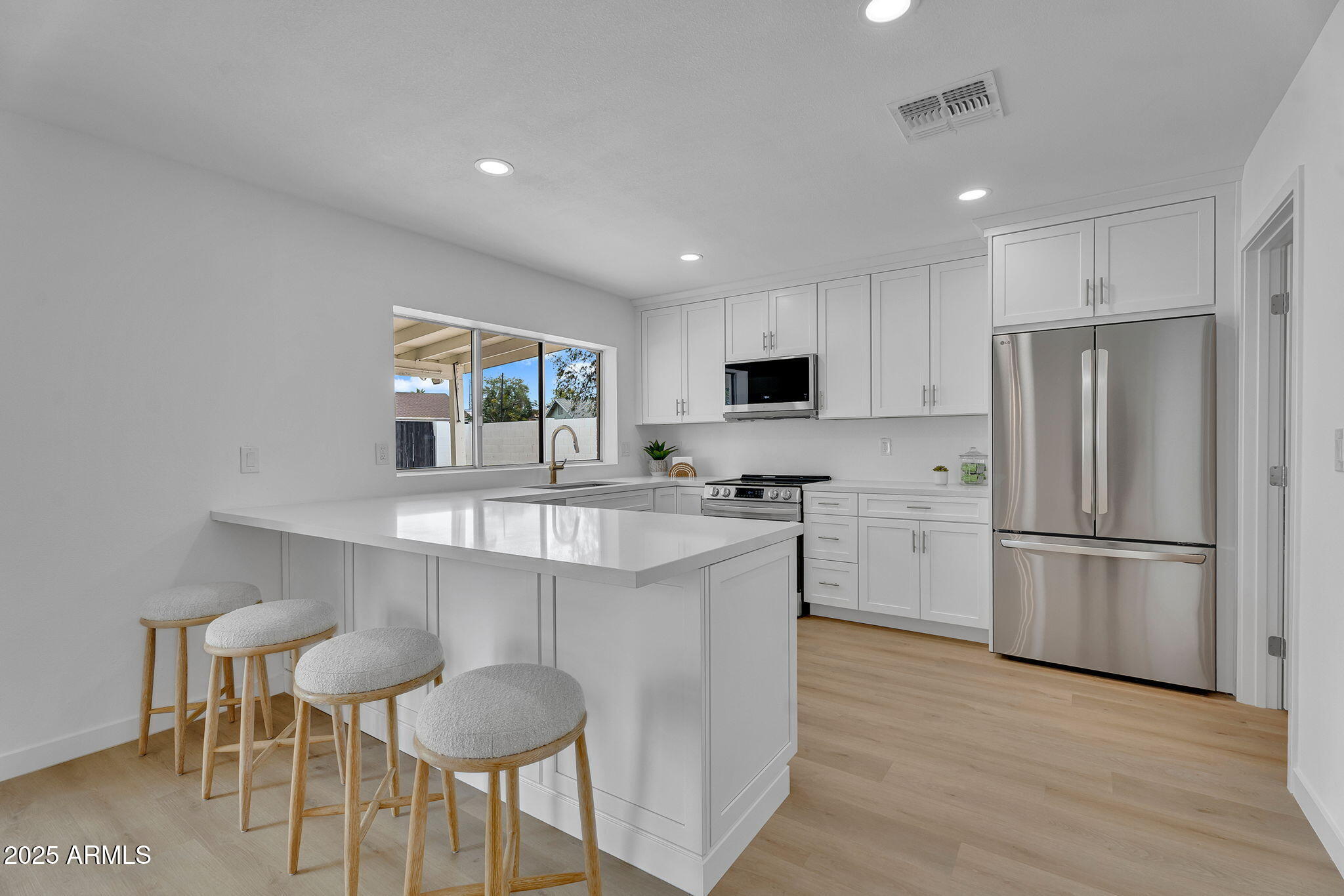 3307 N APOLLO Drive