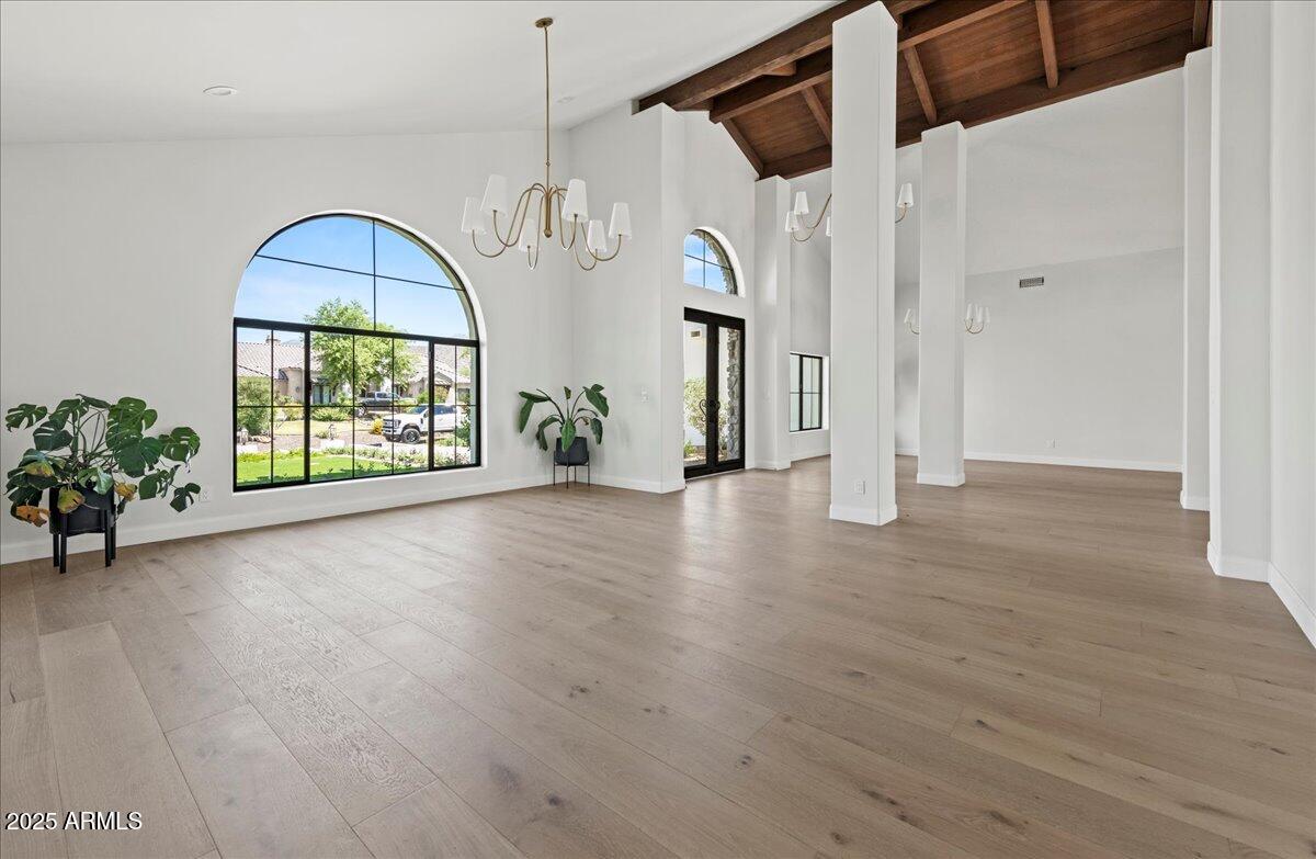 10755 E CHOLLA Lane